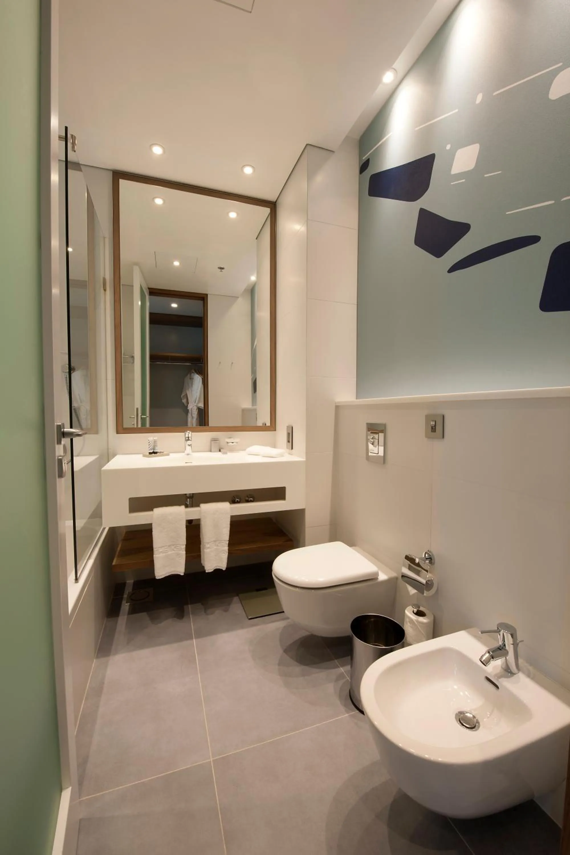 Toilet in The Key Beirut