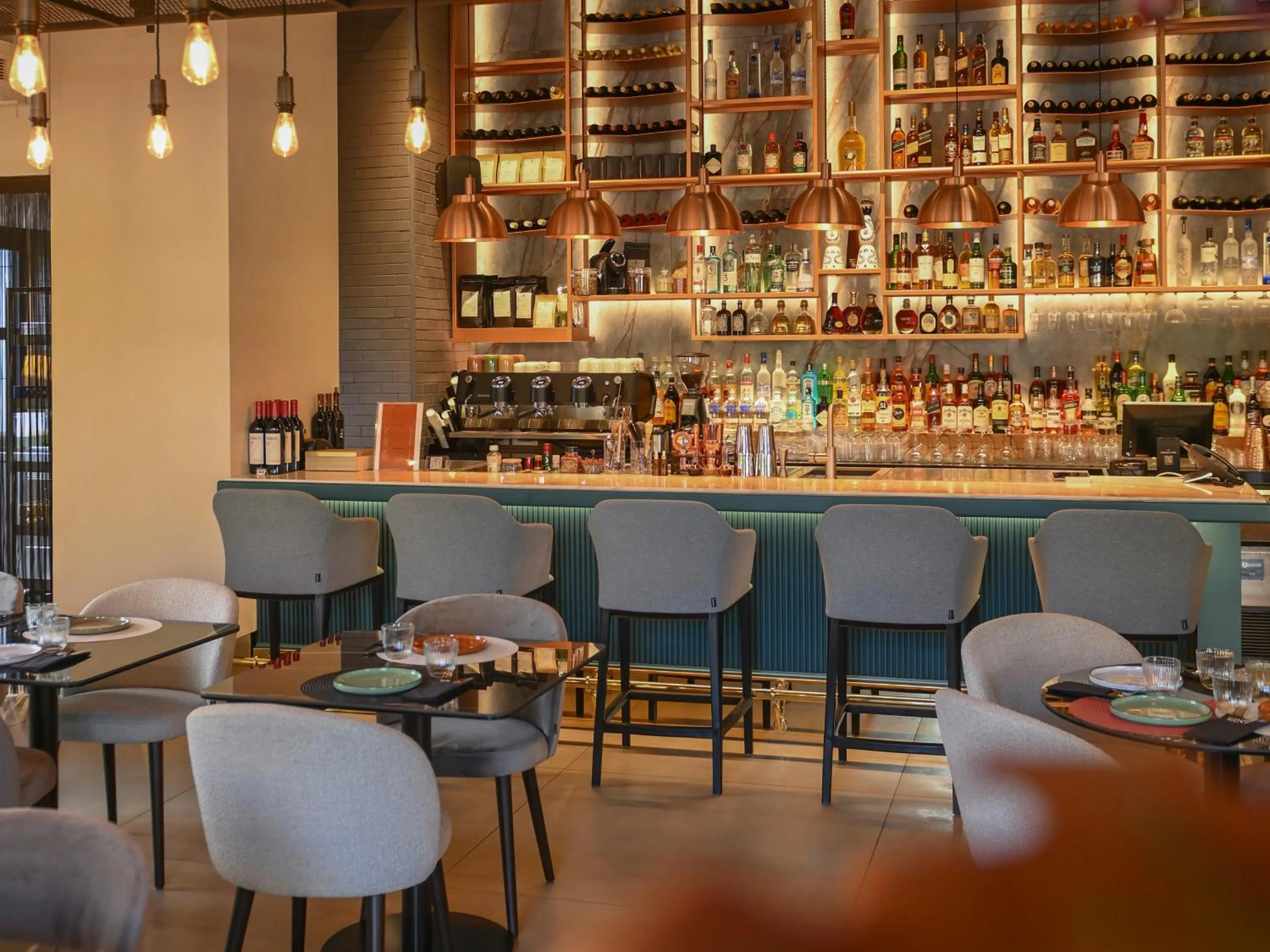 Restaurant/places to eat in The Key Beirut