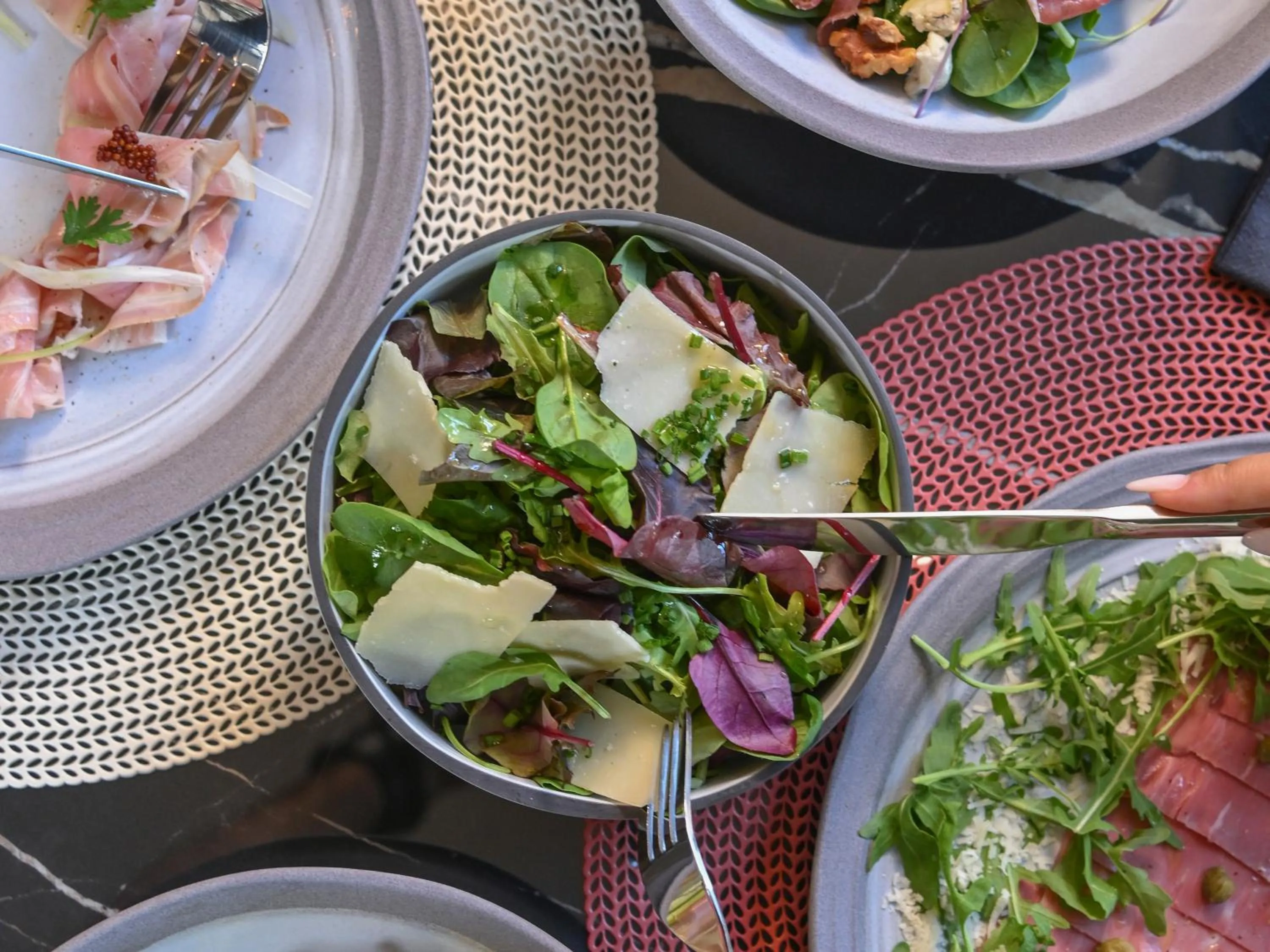 Restaurant/places to eat in The Key Beirut