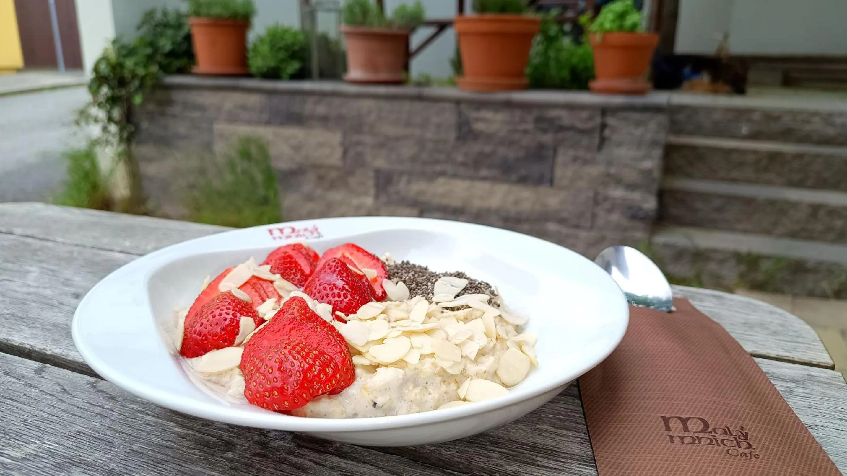 Restaurant/places to eat in Apartmány Malý mnich