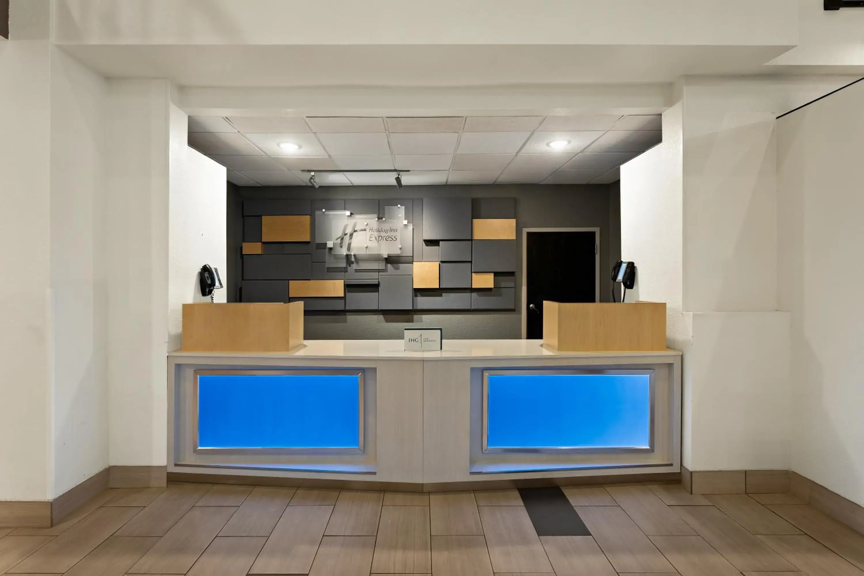 Lobby or reception in Holiday Inn Express Branson- Green Mountain Drive by IHG Lobby or reception in Holiday Inn Express Branson- Green Mountain Drive by IHG