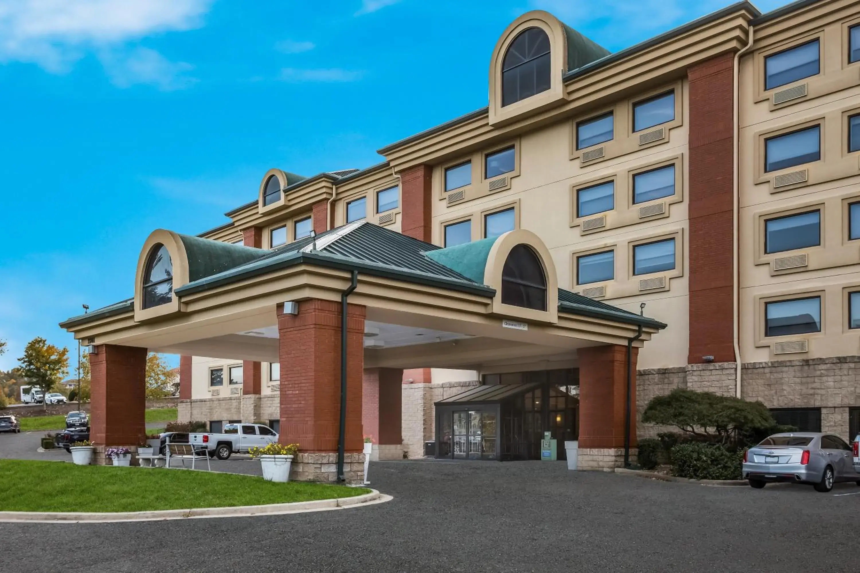 Property building in Holiday Inn Express Branson- Green Mountain Drive by IHG Property building in Holiday Inn Express Branson- Green Mountain Drive by IHG