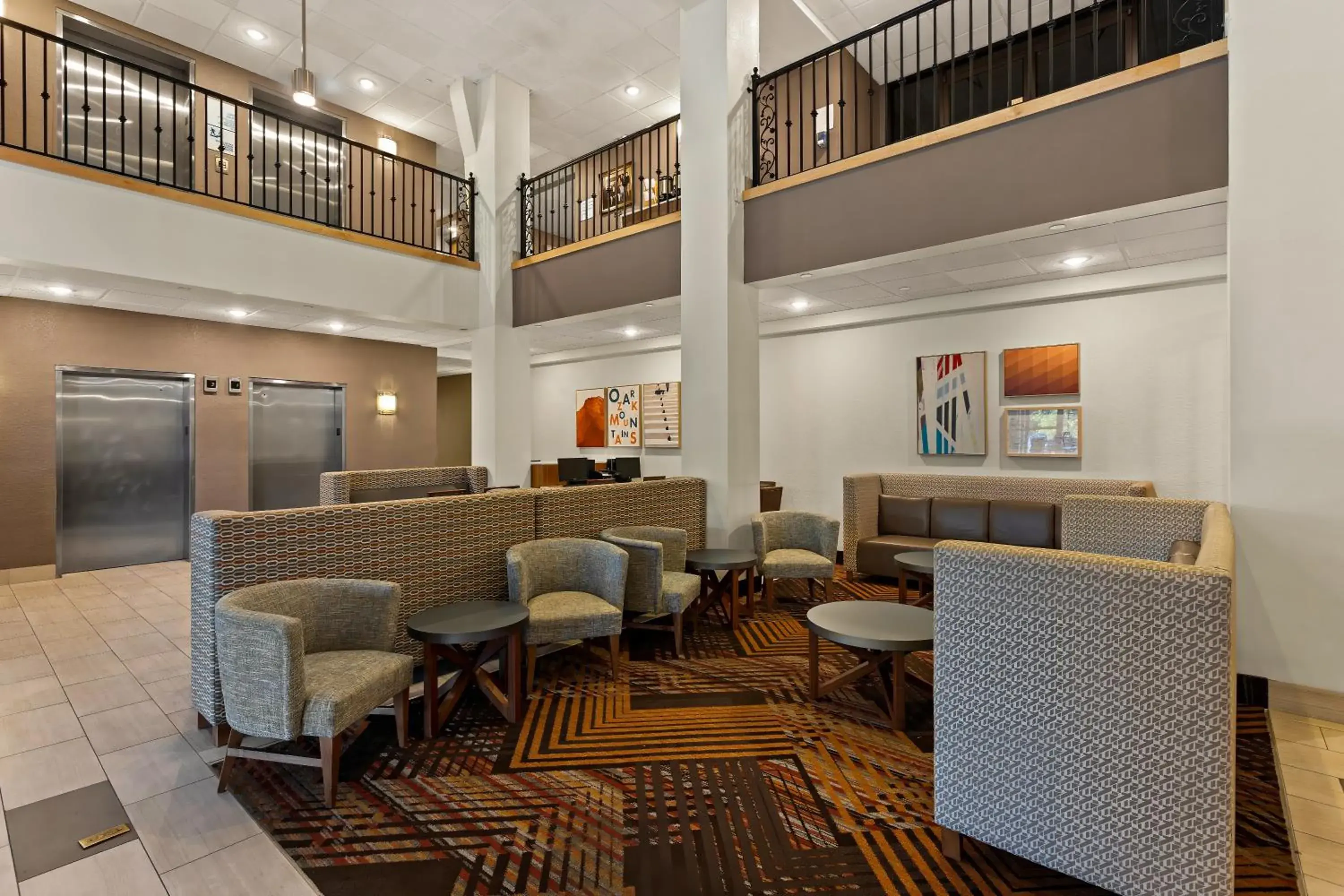Lobby or reception in Holiday Inn Express Branson- Green Mountain Drive by IHG Lobby or reception in Holiday Inn Express Branson- Green Mountain Drive by IHG