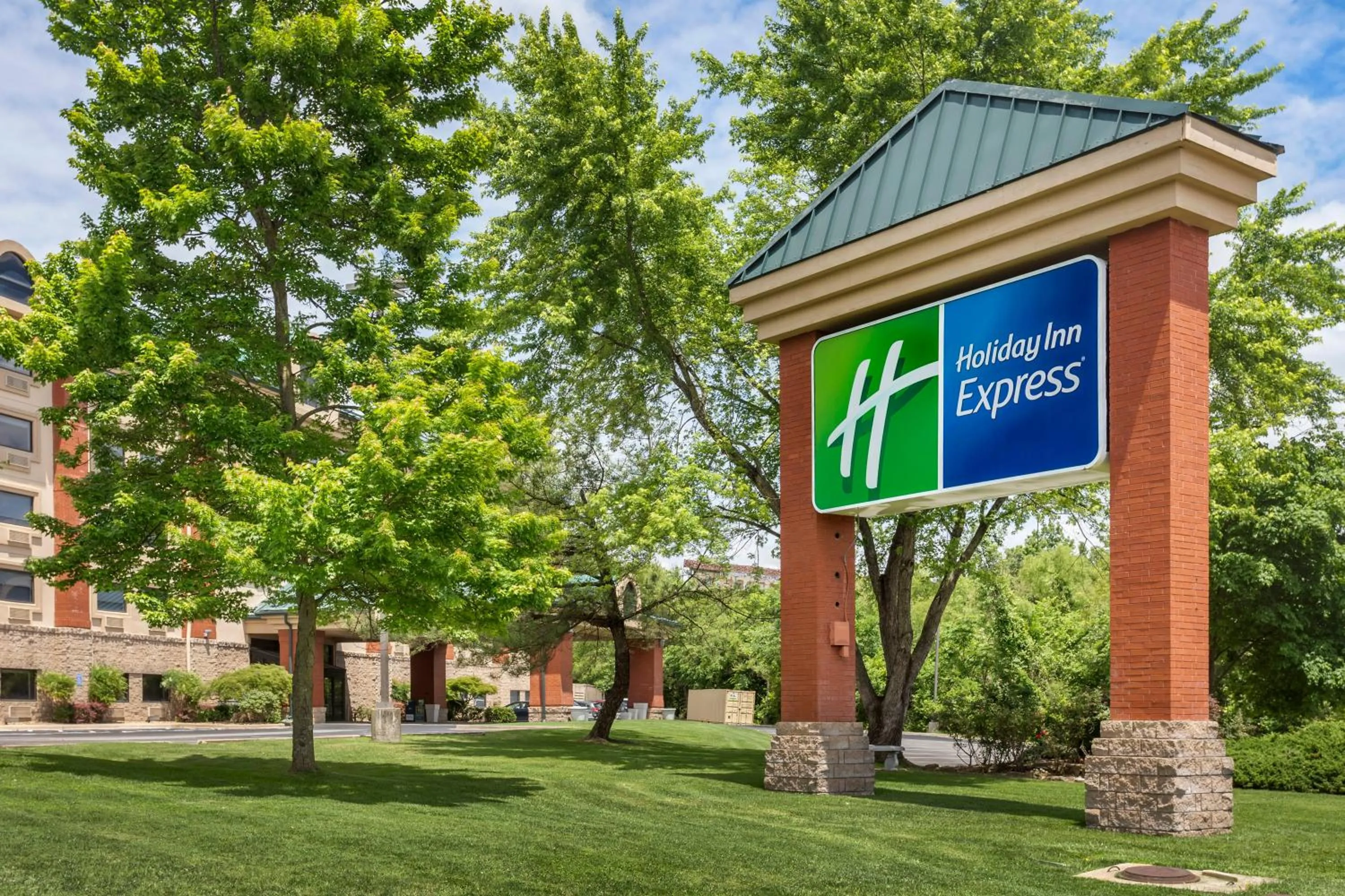 Property building in Holiday Inn Express Branson- Green Mountain Drive by IHG