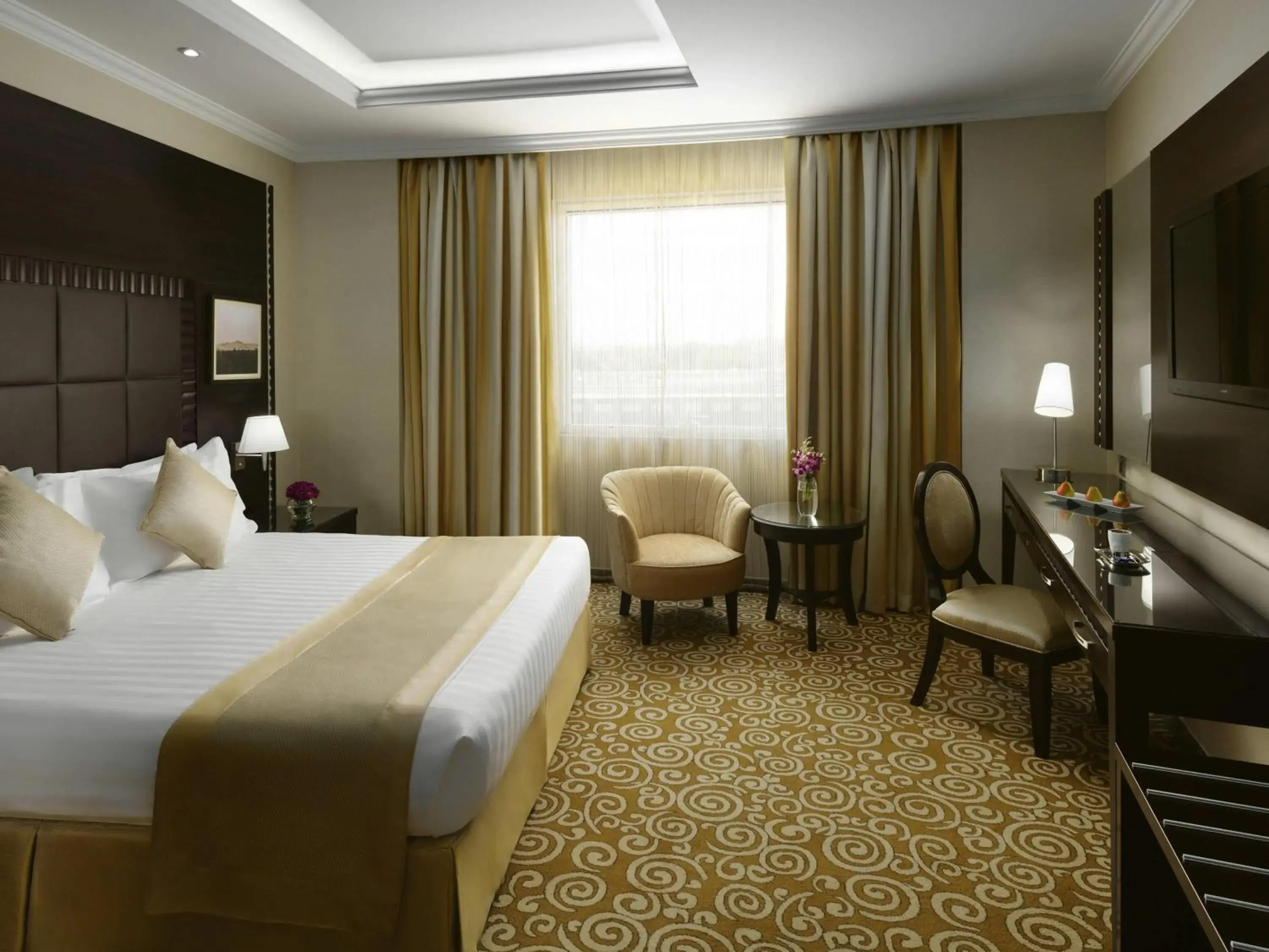 Bedroom, Bed in Movenpick Hotel Qassim Bedroom, Bed in Movenpick Hotel Qassim