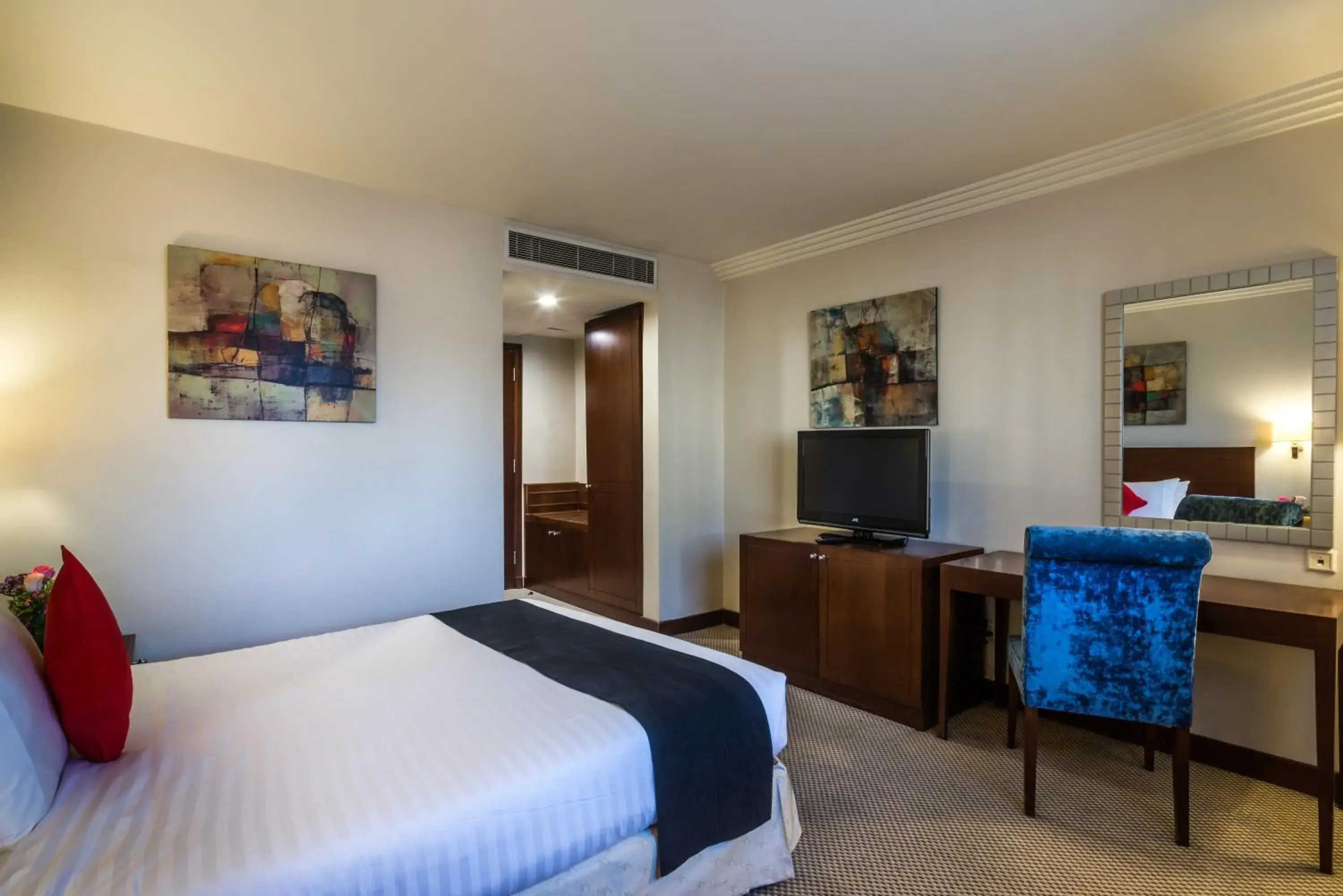 Photo of the whole room, Bed in Mena Andalusia Riyadh Photo of the whole room, Bed in Mena Andalusia Riyadh