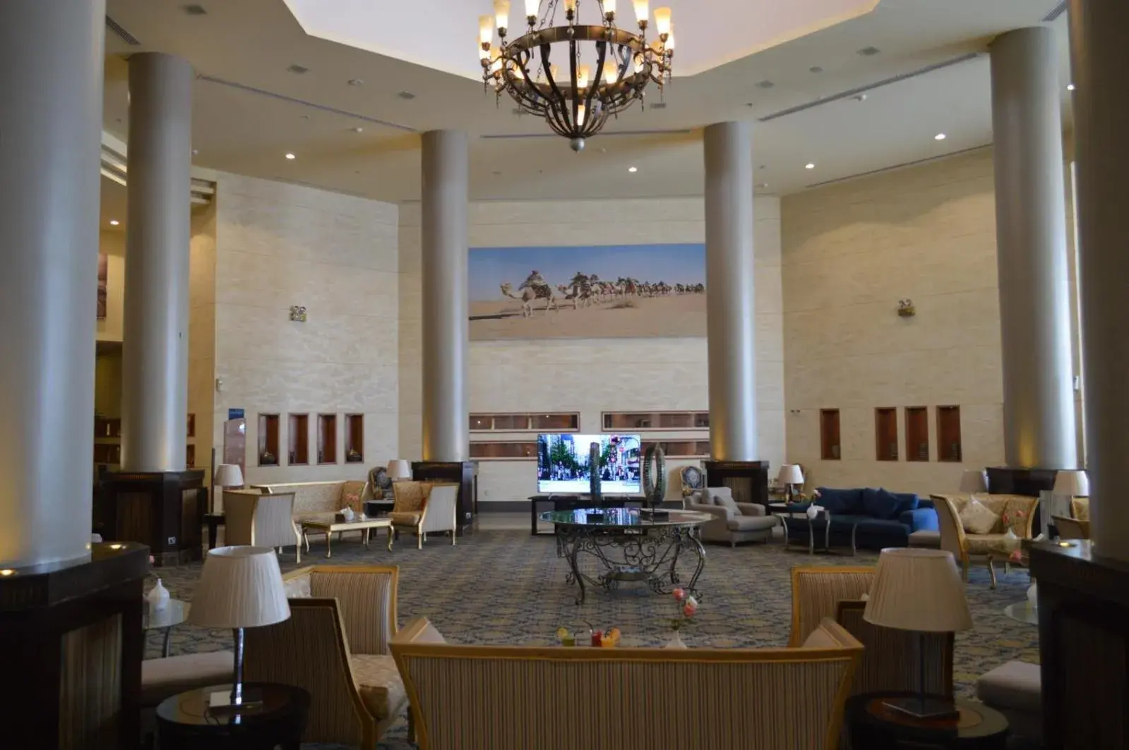 Property building in Golden Tulip Hail Property building in Golden Tulip Hail