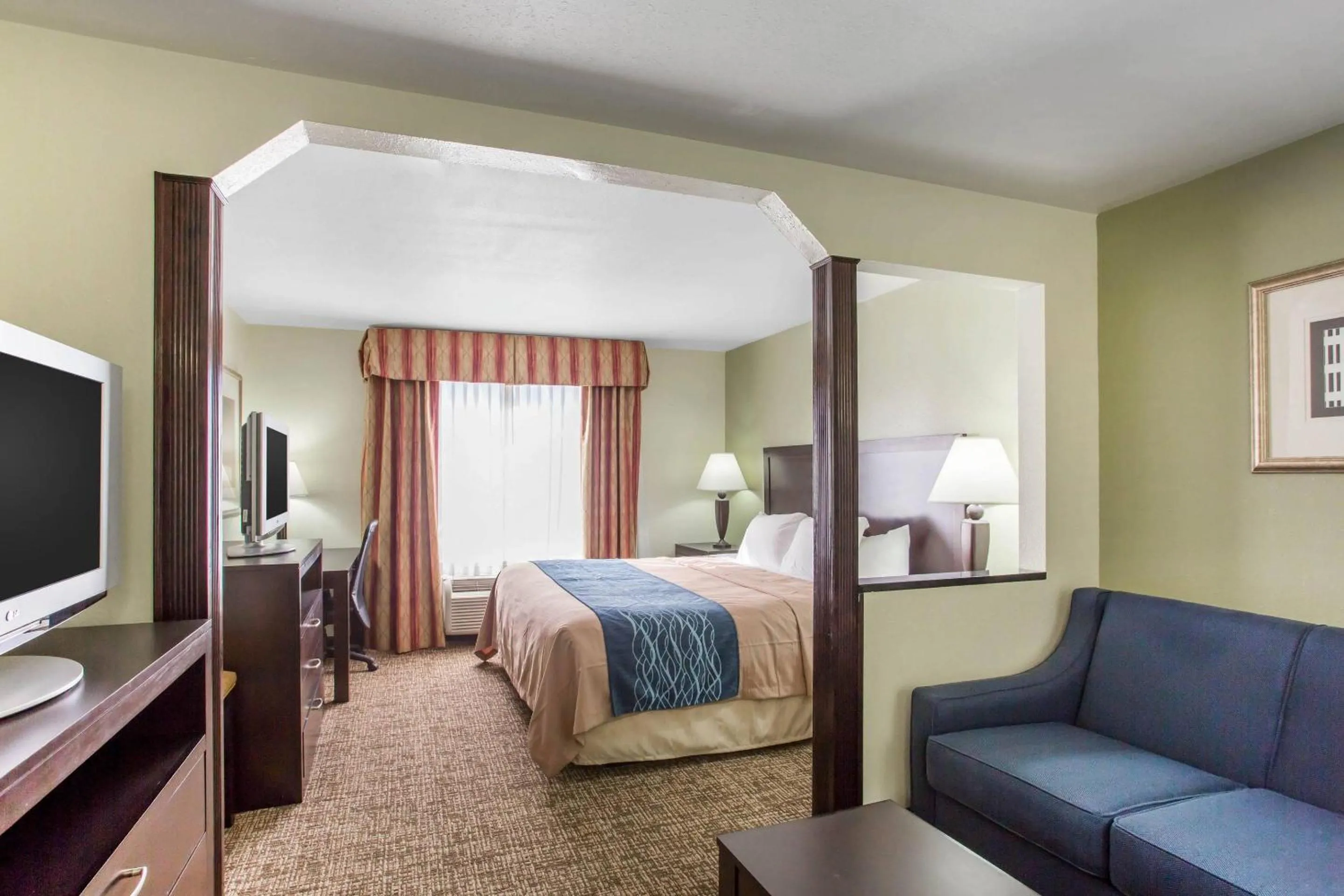 Bedroom, Bed in Comfort Inn Franklin Highway 96