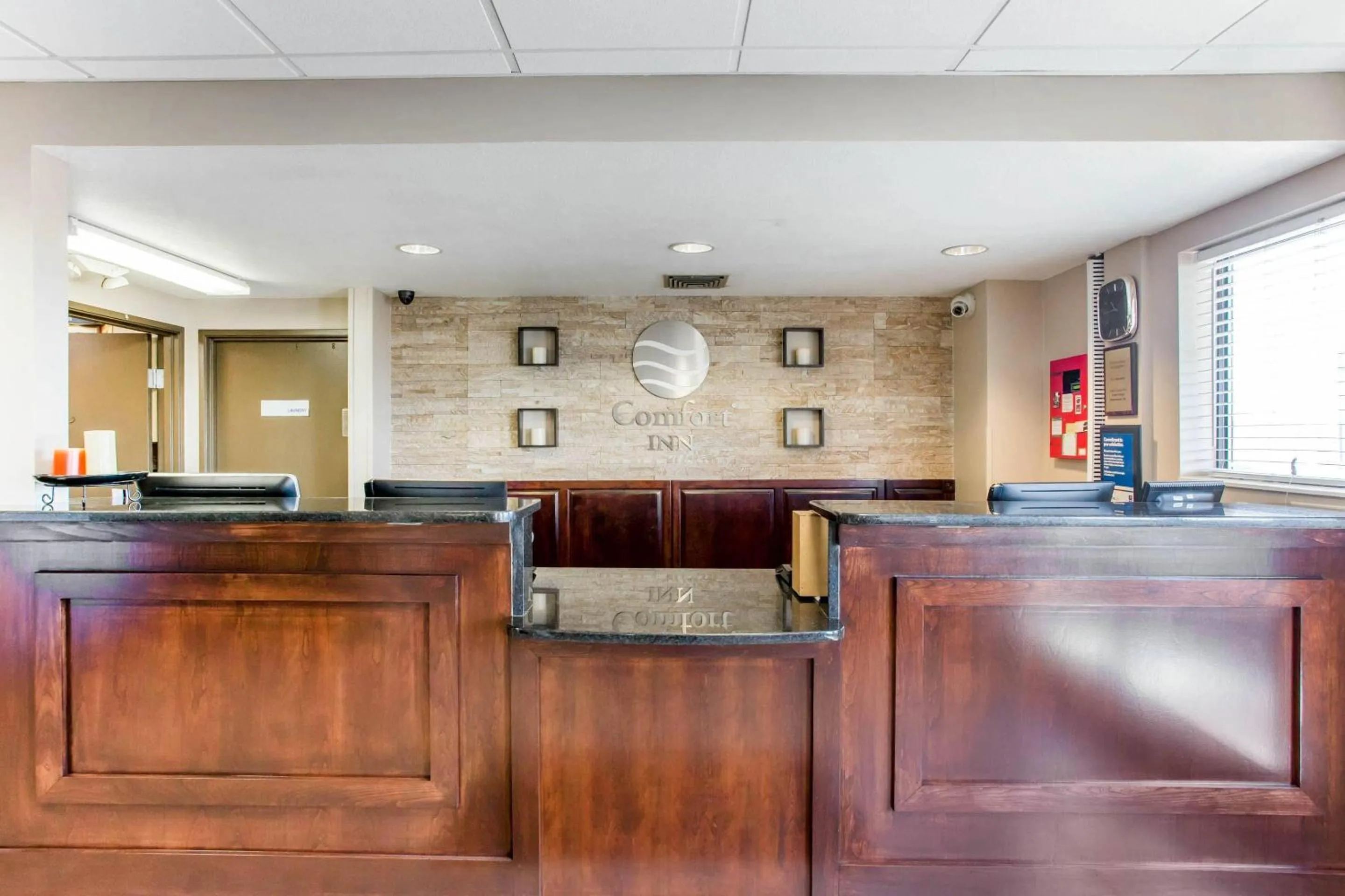 Lobby or reception in Comfort Inn Franklin Highway 96