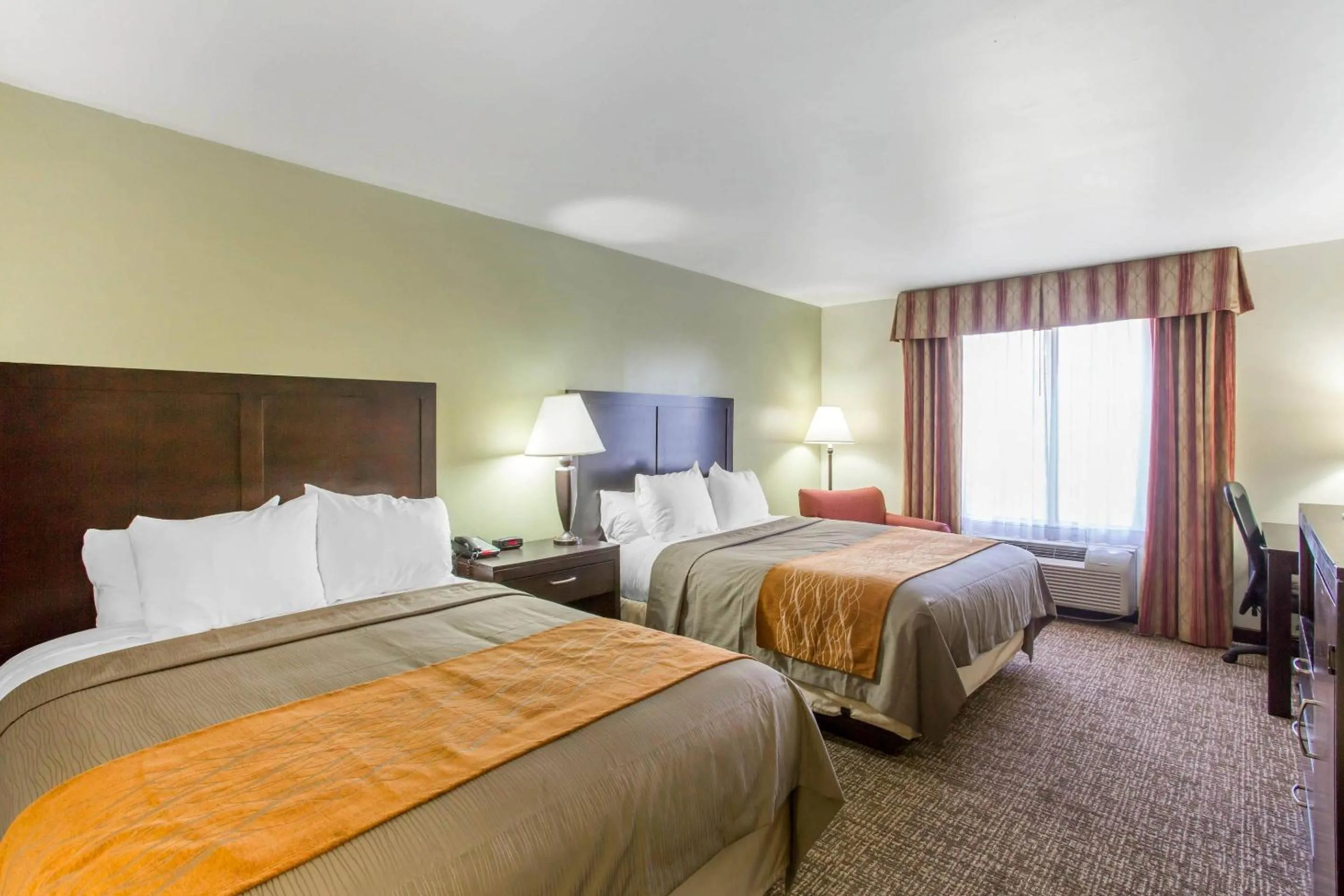 Bedroom, Bed in Comfort Inn Franklin Highway 96