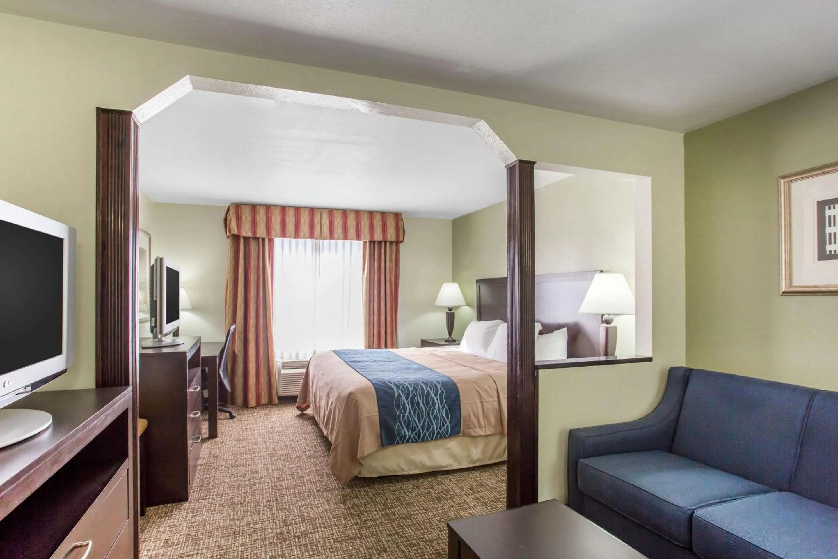 Bedroom, Bed in Comfort Inn Franklin Highway 96