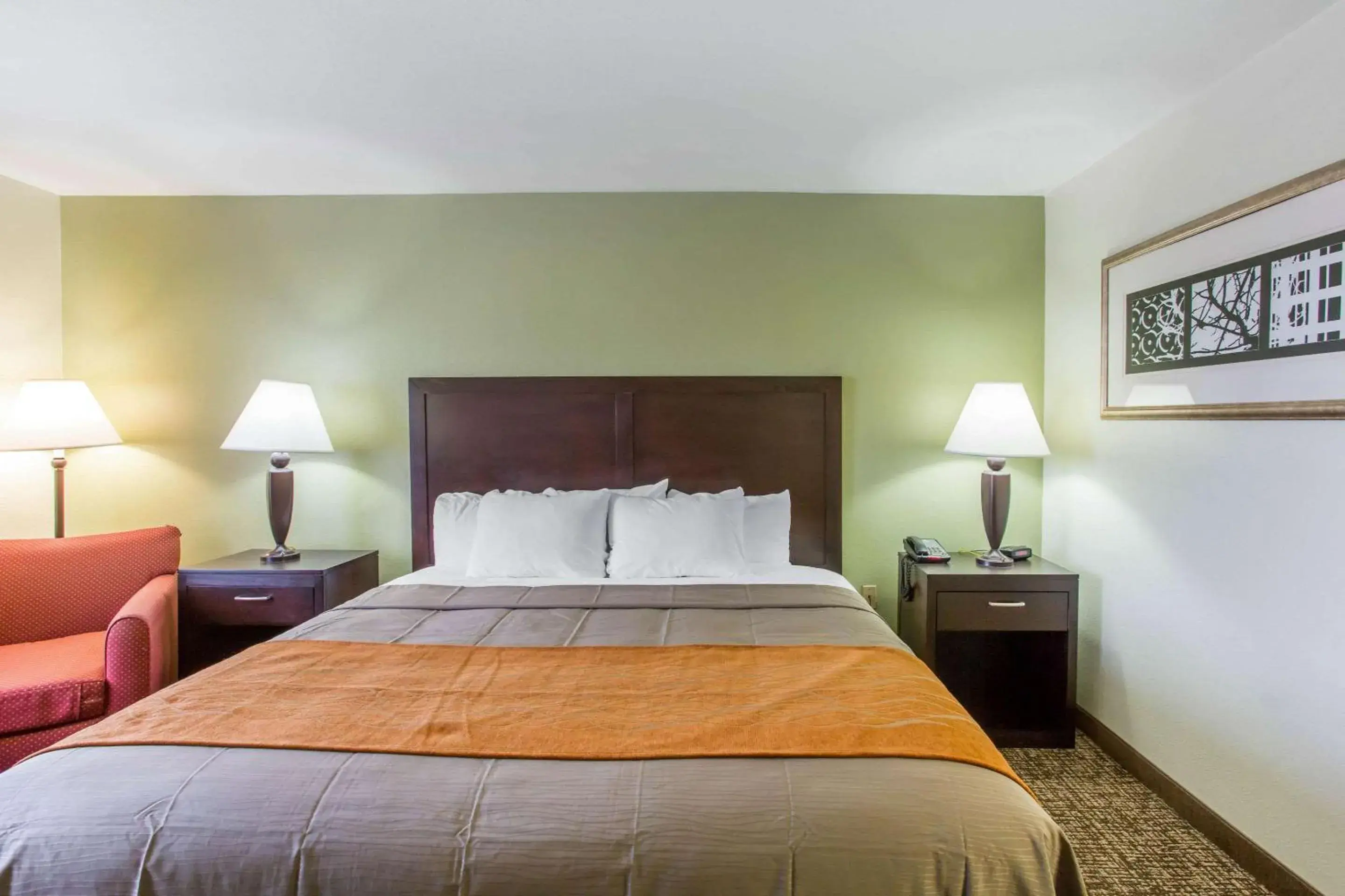 Bedroom, Bed in Comfort Inn Franklin Highway 96 Bedroom, Bed in Comfort Inn Franklin Highway 96