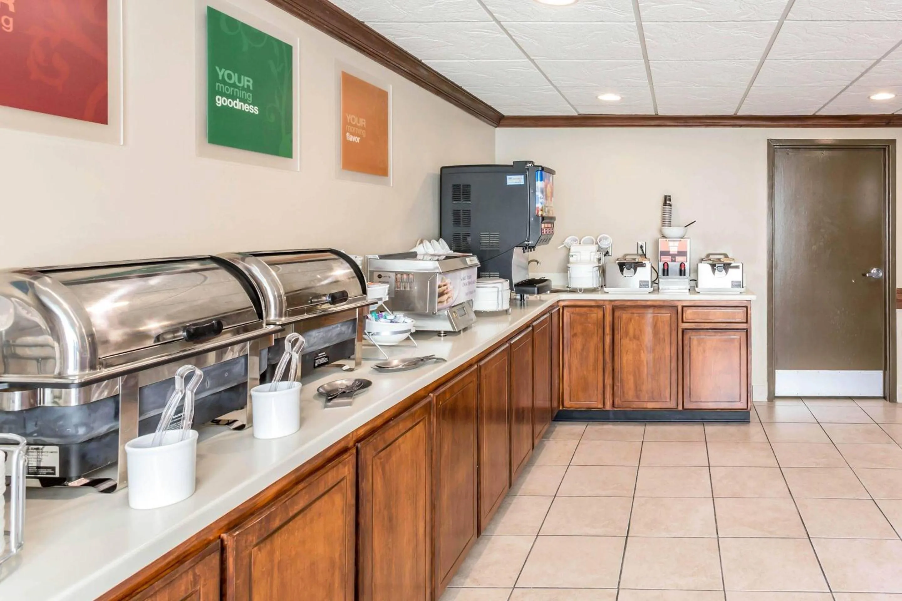 Breakfast in Comfort Inn Franklin Highway 96