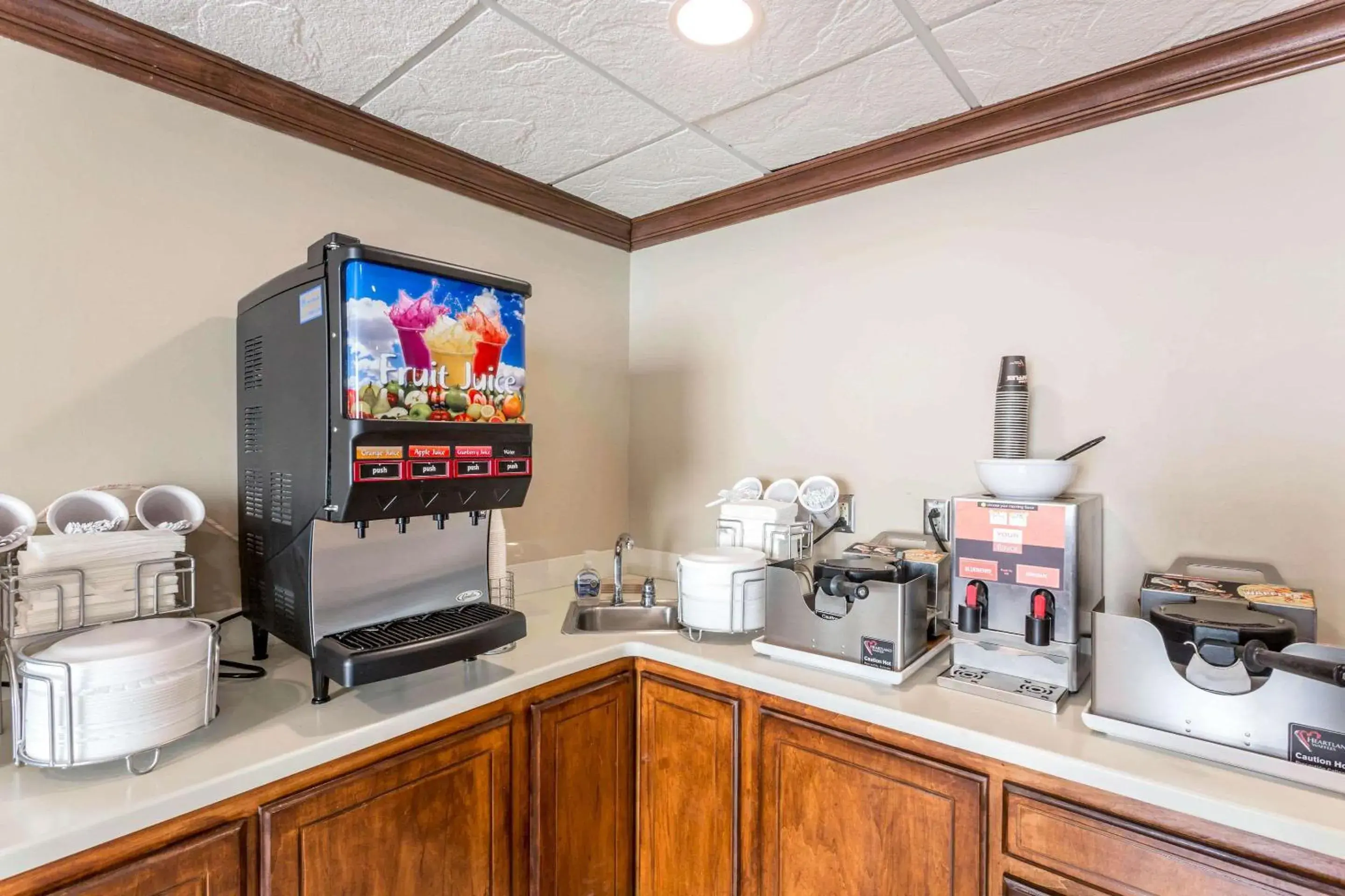 Breakfast in Comfort Inn Franklin Highway 96 Breakfast in Comfort Inn Franklin Highway 96