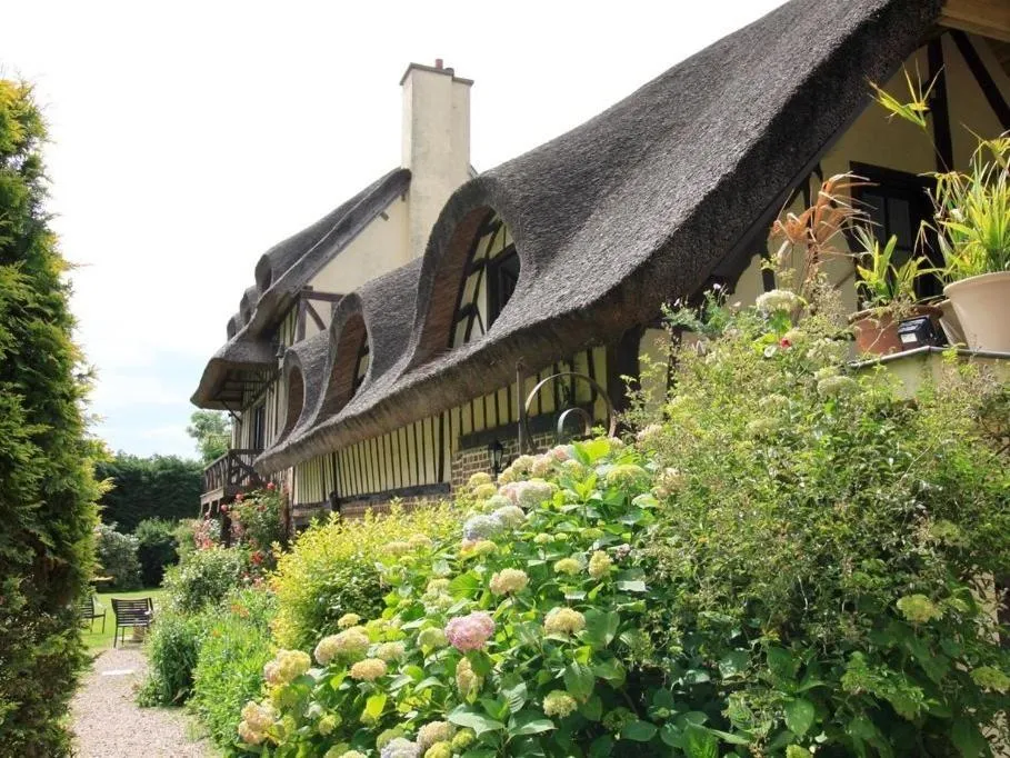 Property building in Les Hauts d'Etretat