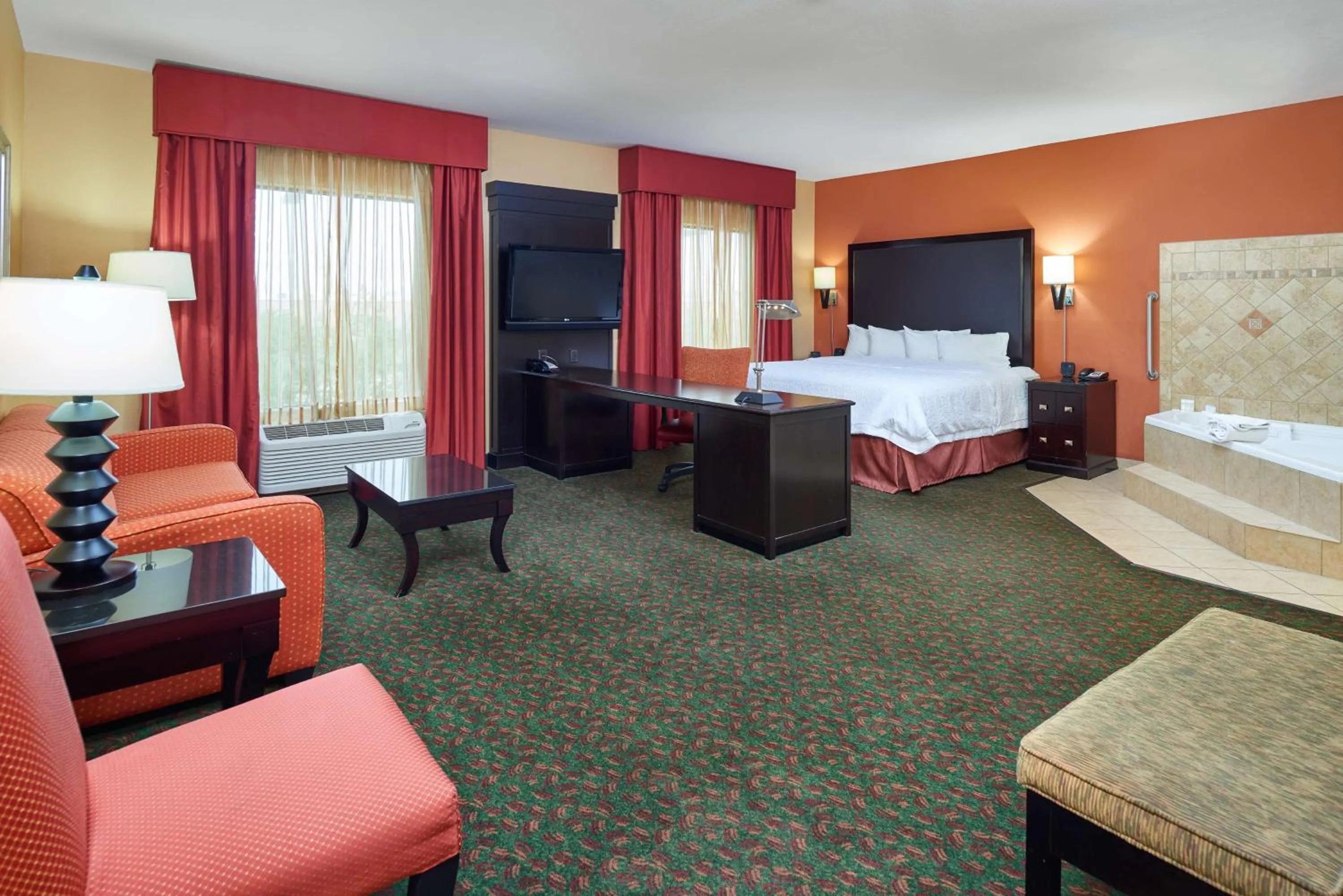 Bedroom, Bed in Hampton Inn & Suites Waco-South