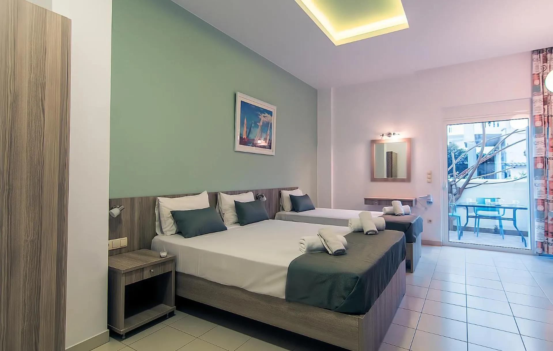 Nicole Rooms