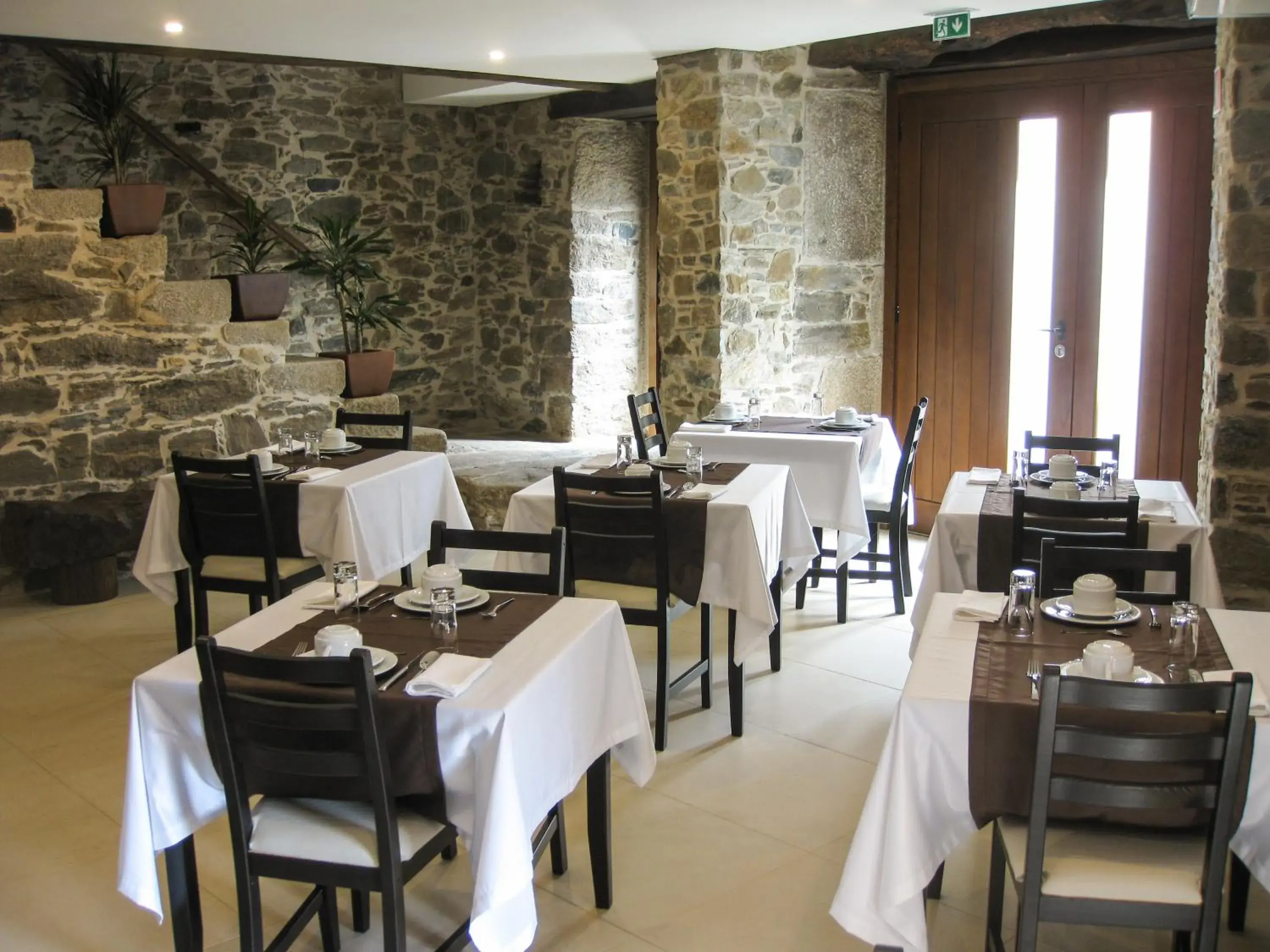 Restaurant/places to eat in Candeias do Souto Restaurant/places to eat in Candeias do Souto