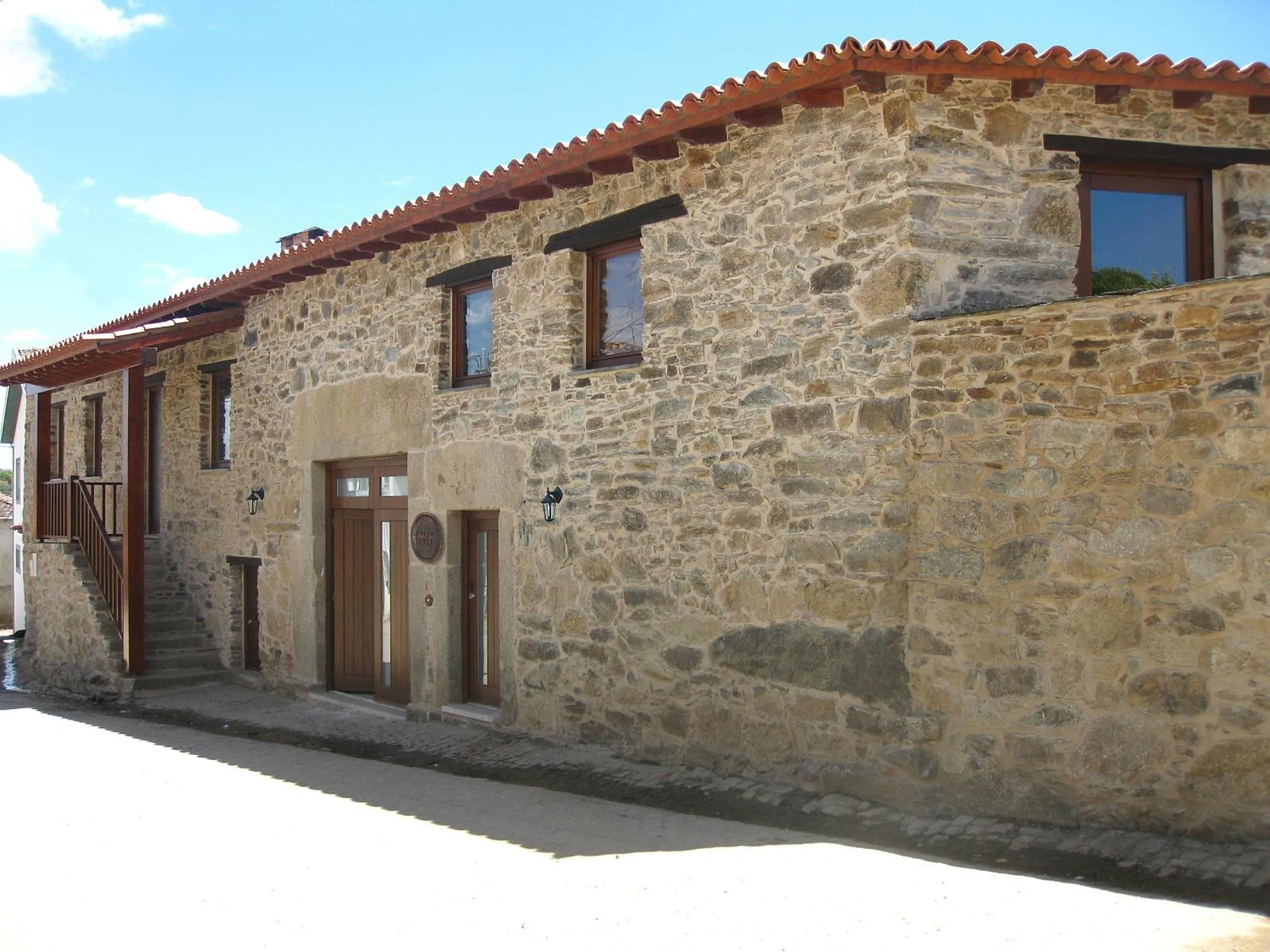 Facade/entrance in Candeias do Souto