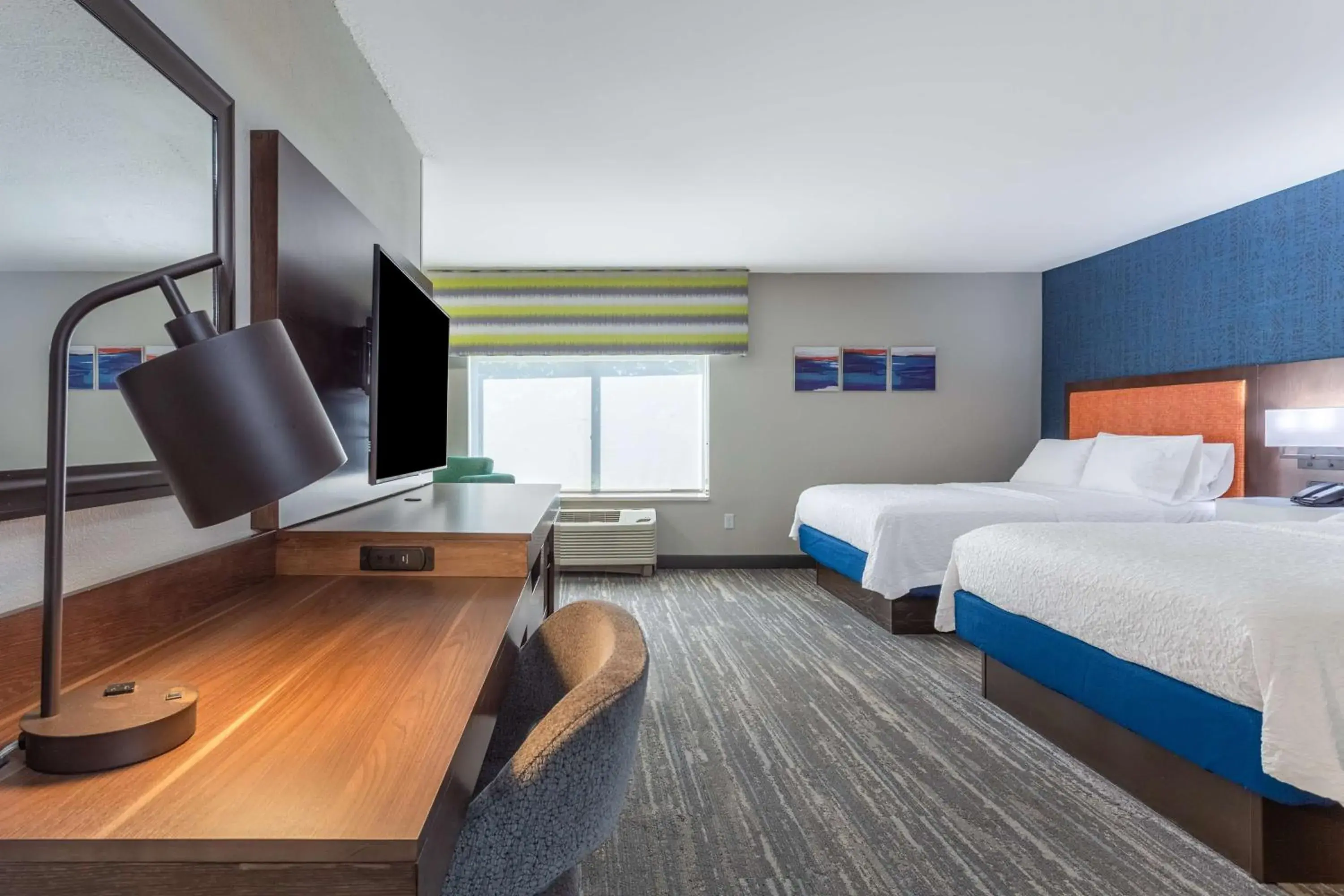 Bedroom, Bed in Hampton Inn Sioux Falls Bedroom, Bed in Hampton Inn Sioux Falls