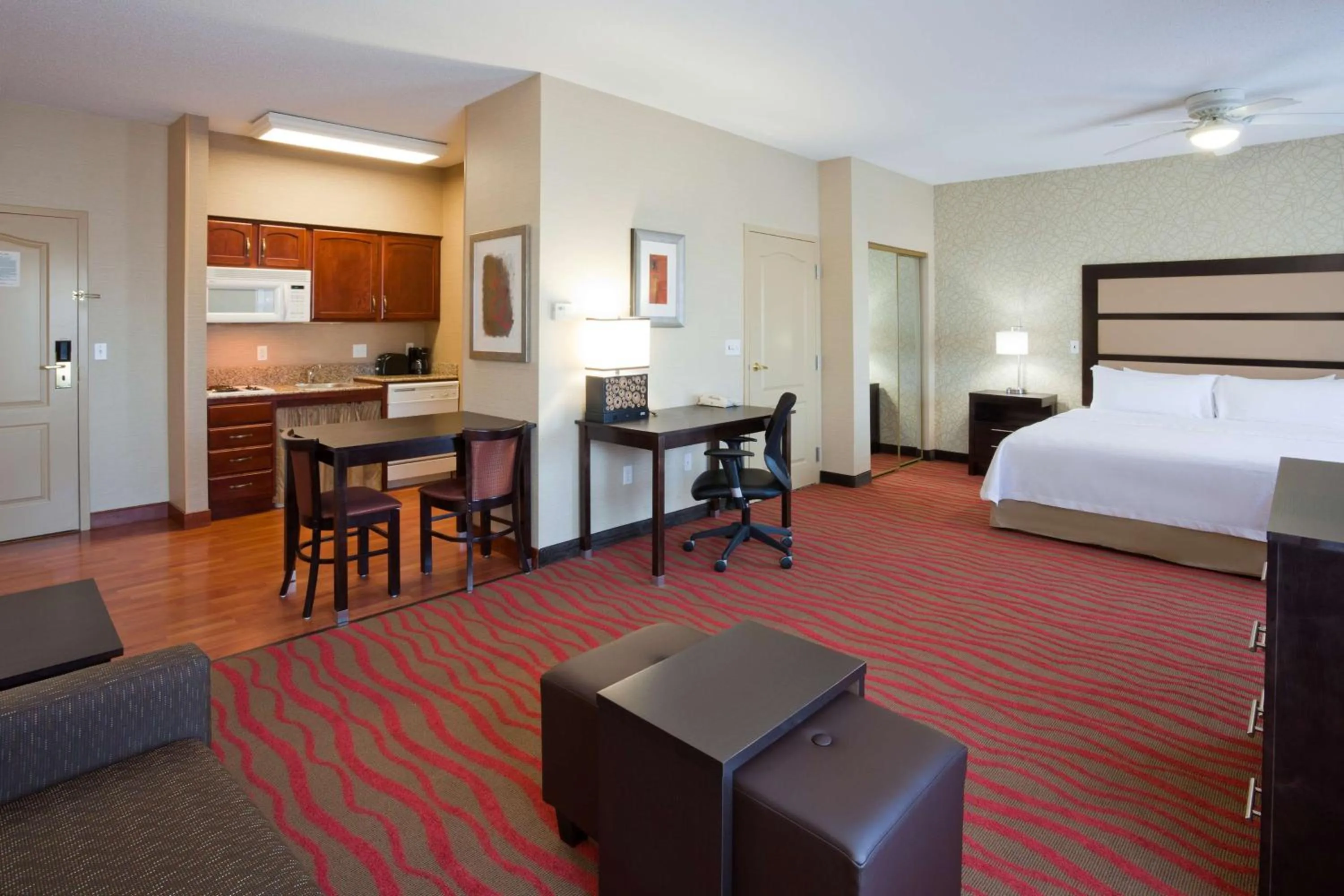 Living room, Bed in Homewood Suites by Hilton Sioux Falls