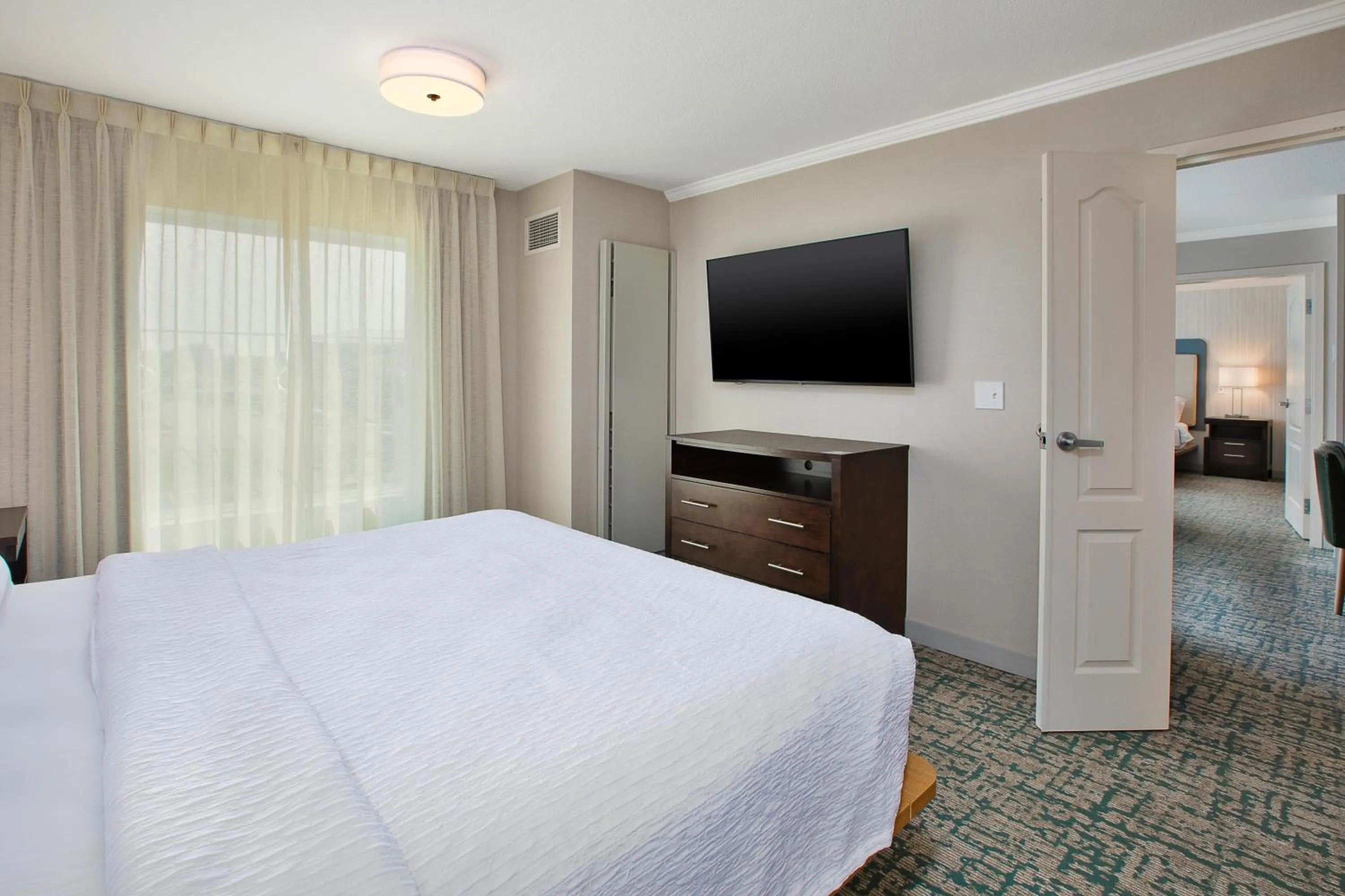 Bed in Homewood Suites by Hilton Sioux Falls