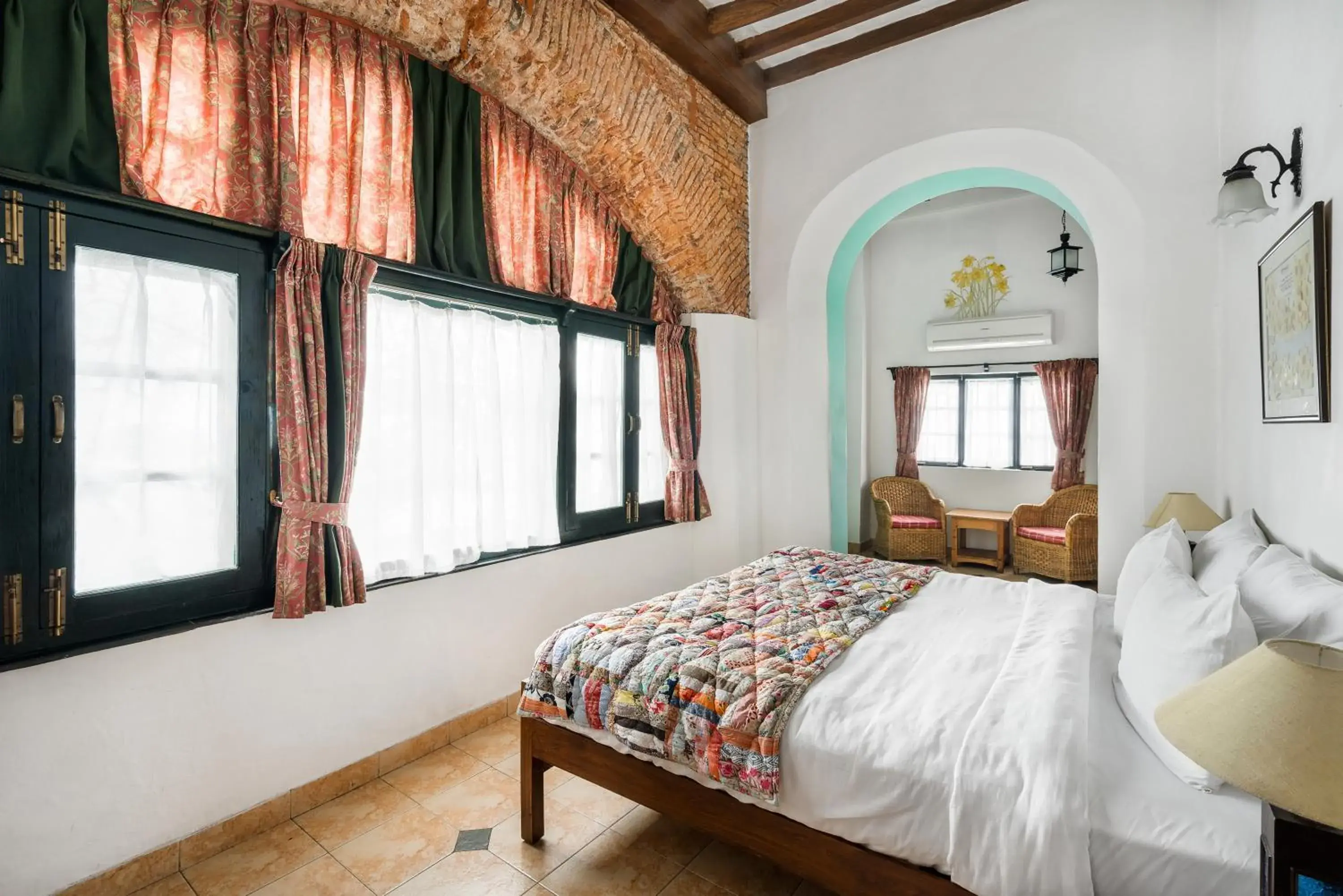 Rustic Manor Double in Rokeby Manor Rustic Manor Double in Rokeby Manor