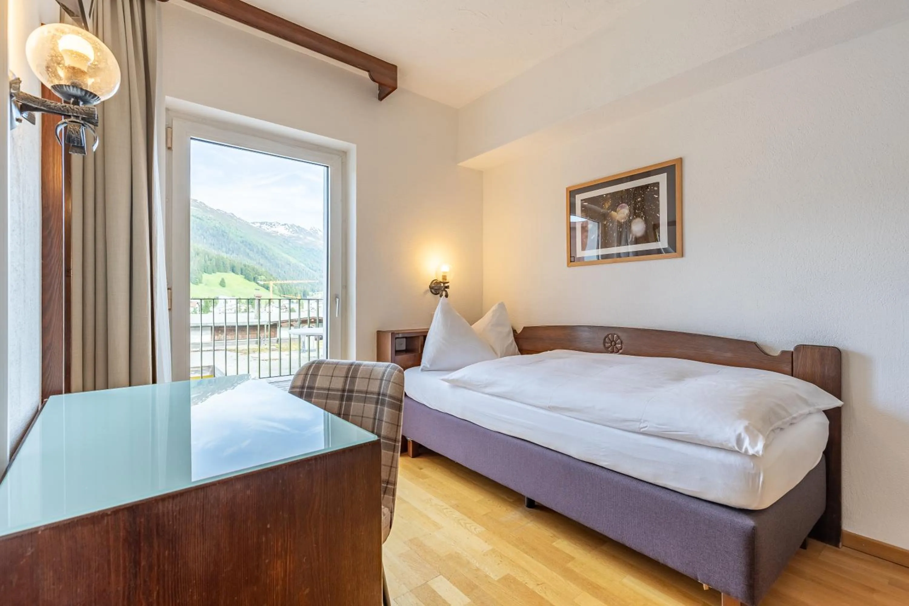 Photo of the whole room, Bed in Hotel Dischma