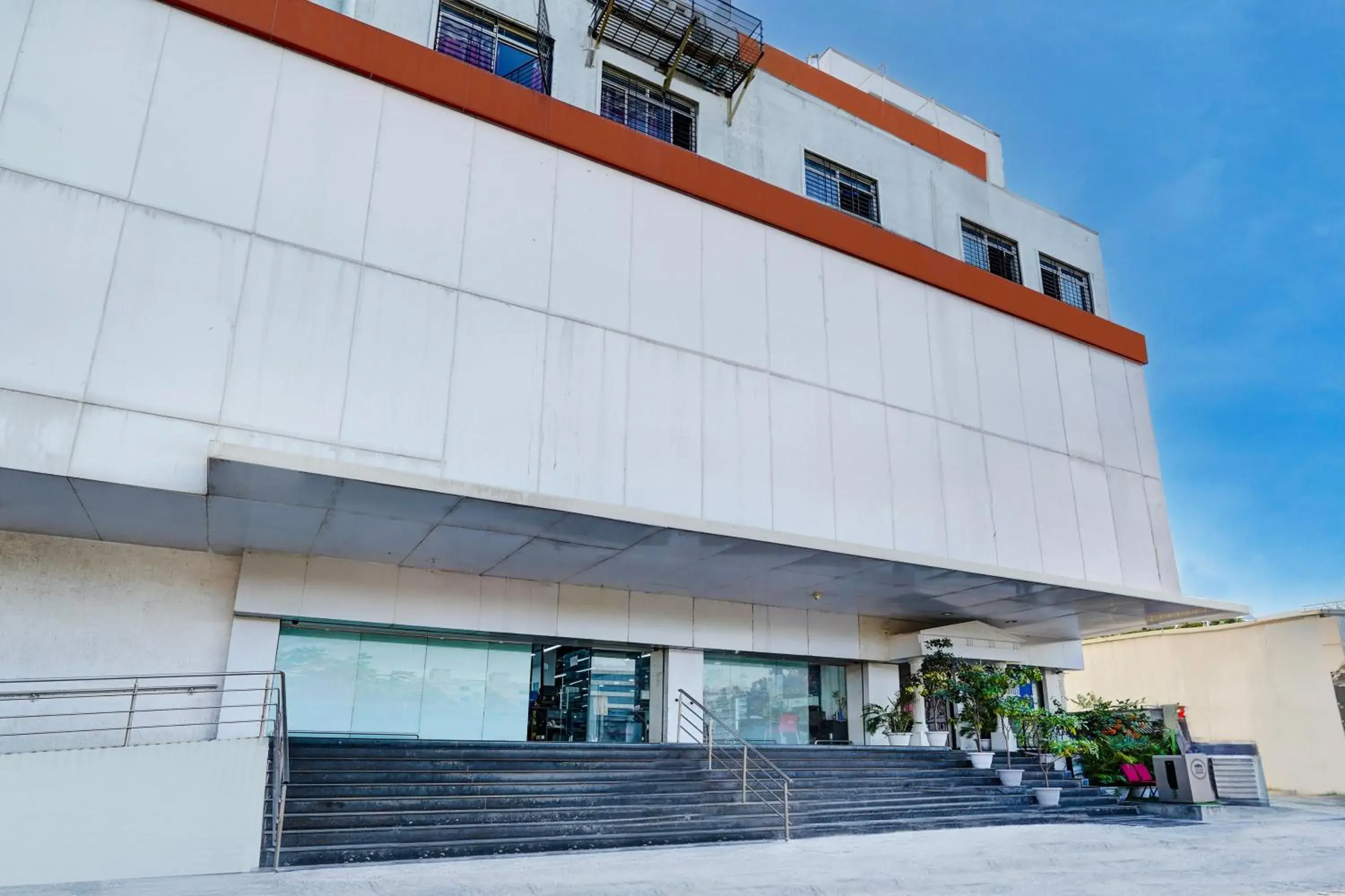 Facade/entrance in Super Hotel O Cricotel Facade/entrance in Super Hotel O Cricotel