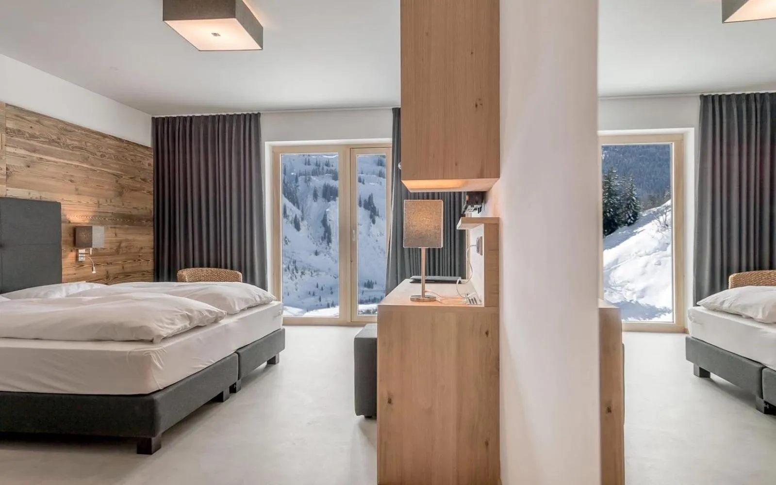 Photo of the whole room, Bed in Mondschein Hotel & Chalet