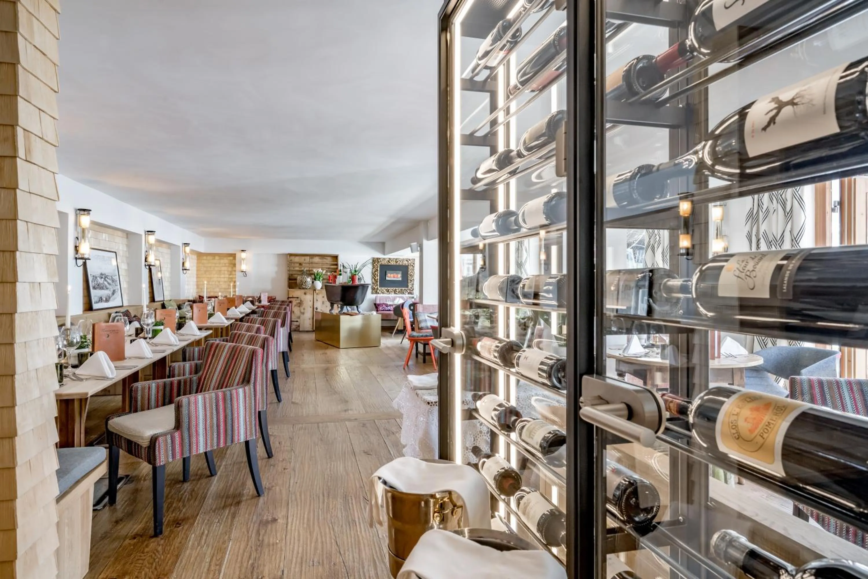 Restaurant/places to eat in Mondschein Hotel & Chalet