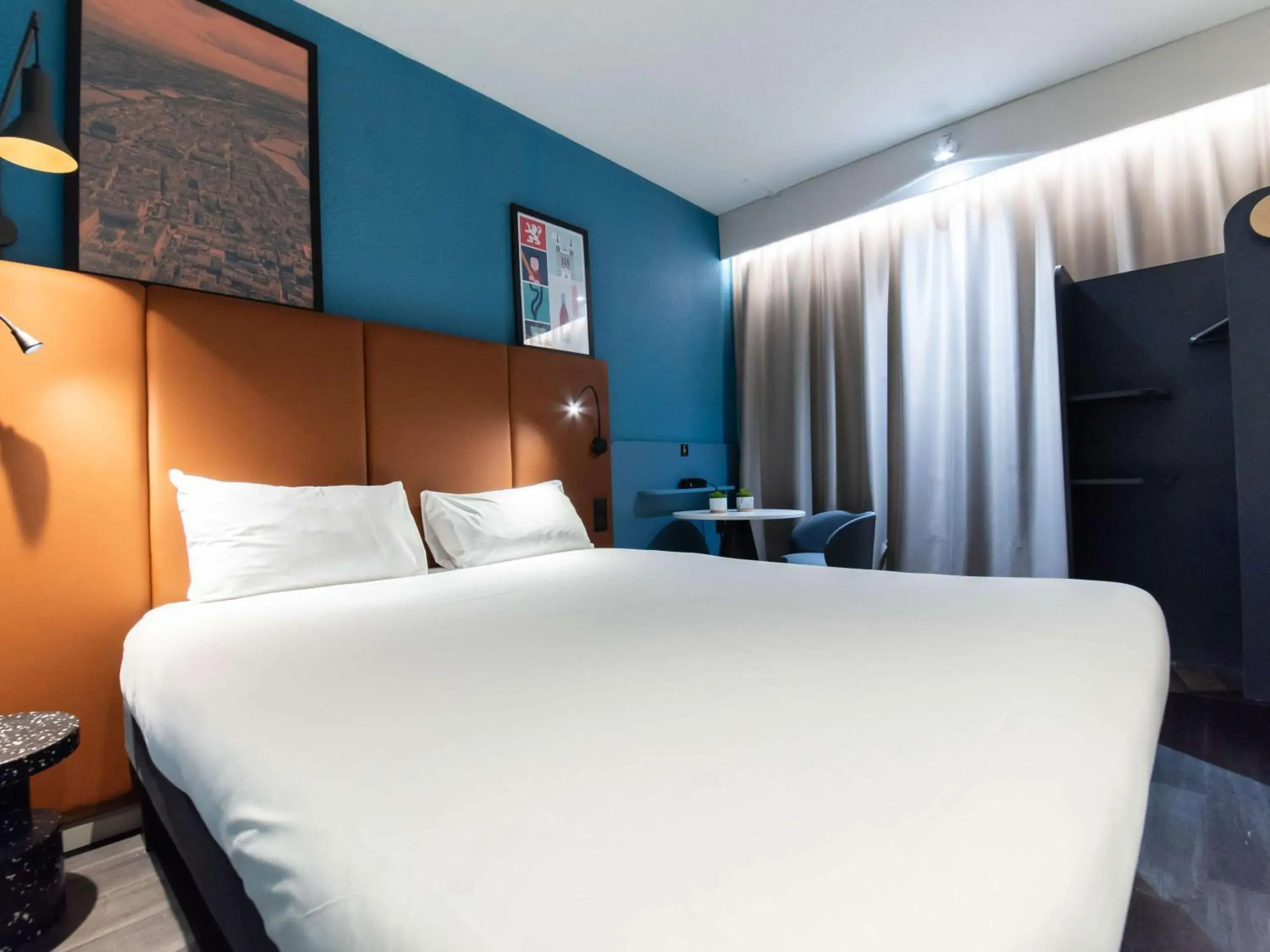 Bedroom, Bed in ibis Lyon Nord Bedroom, Bed in ibis Lyon Nord