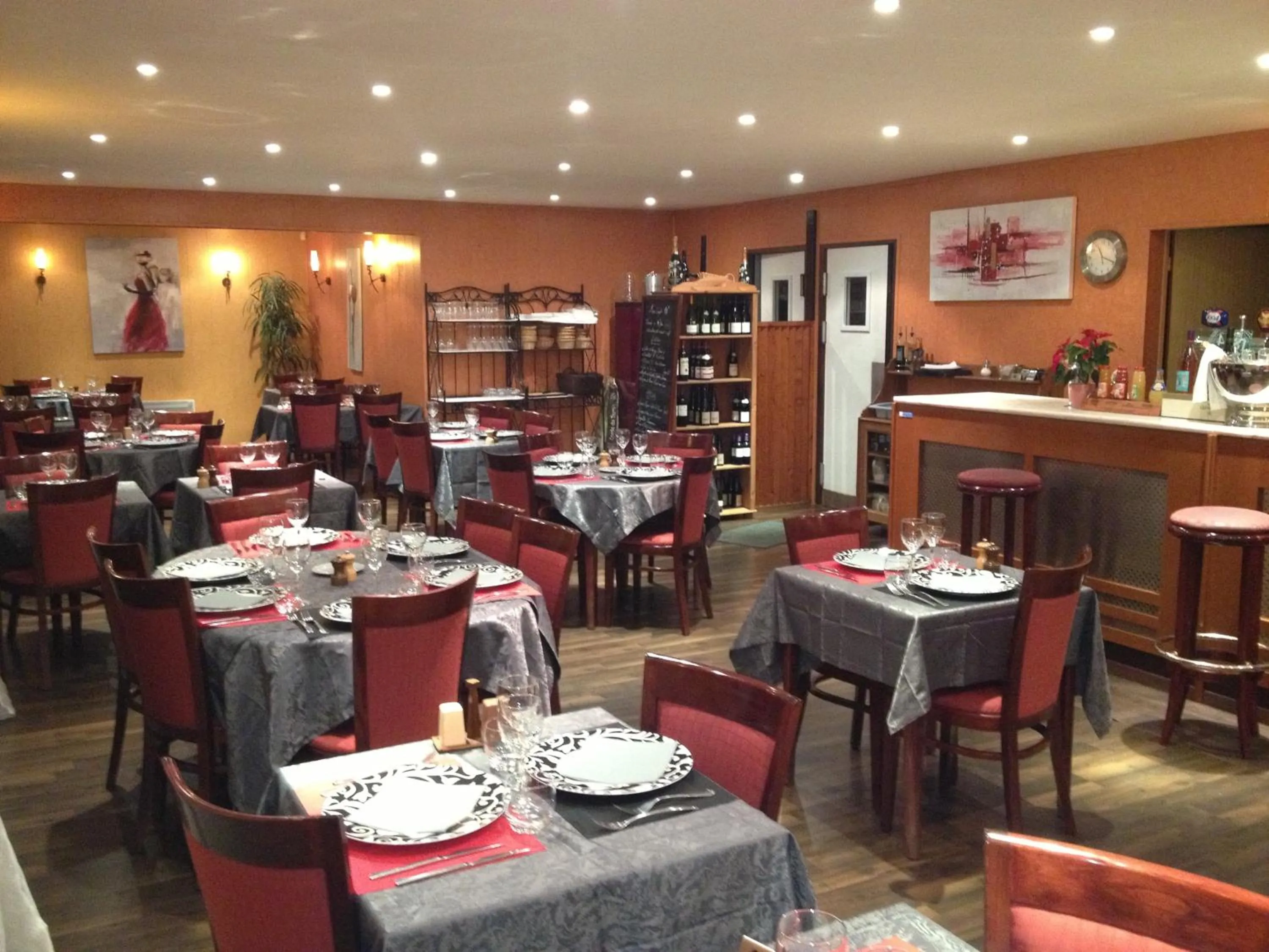 Restaurant/places to eat in Hôtel Le Forestia