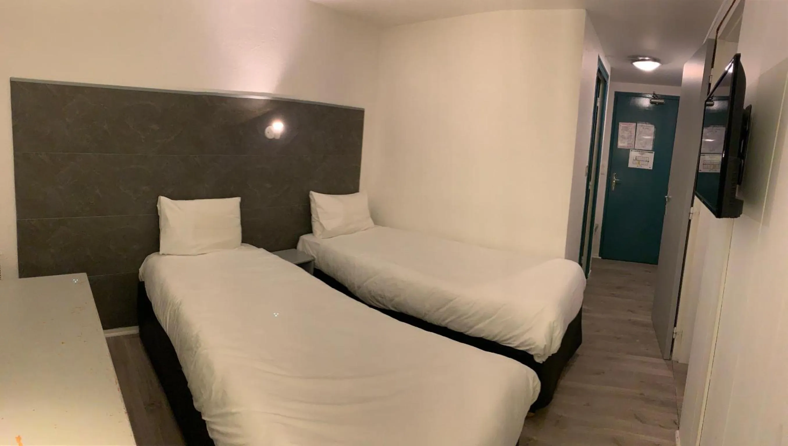 Bed in Hôtel Le Forestia