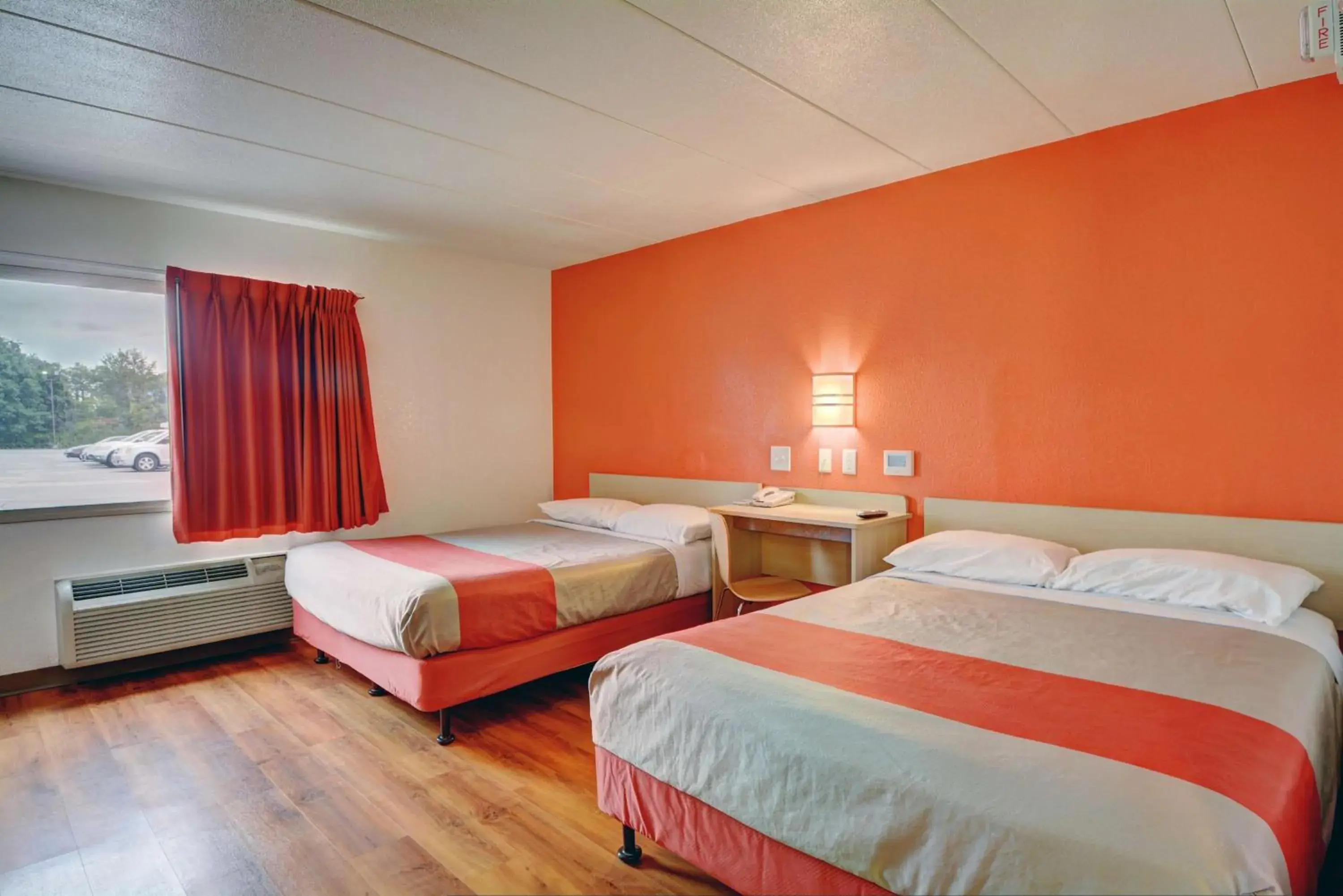 Photo of the whole room, Bed in Motel 6-Seekonk, MA - Providence East