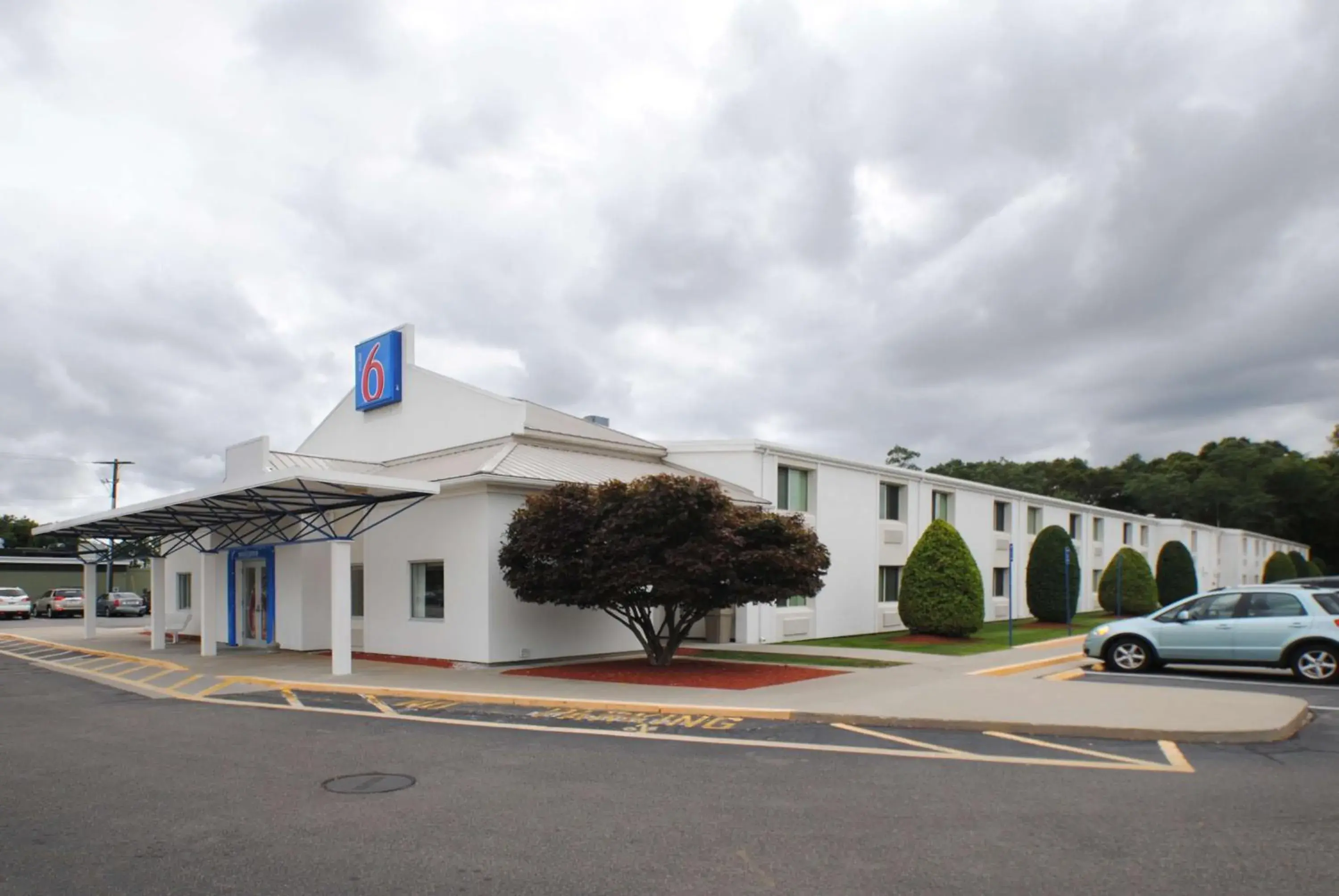 Property building, Facade/Entrance in Motel 6-Seekonk, MA - Providence East