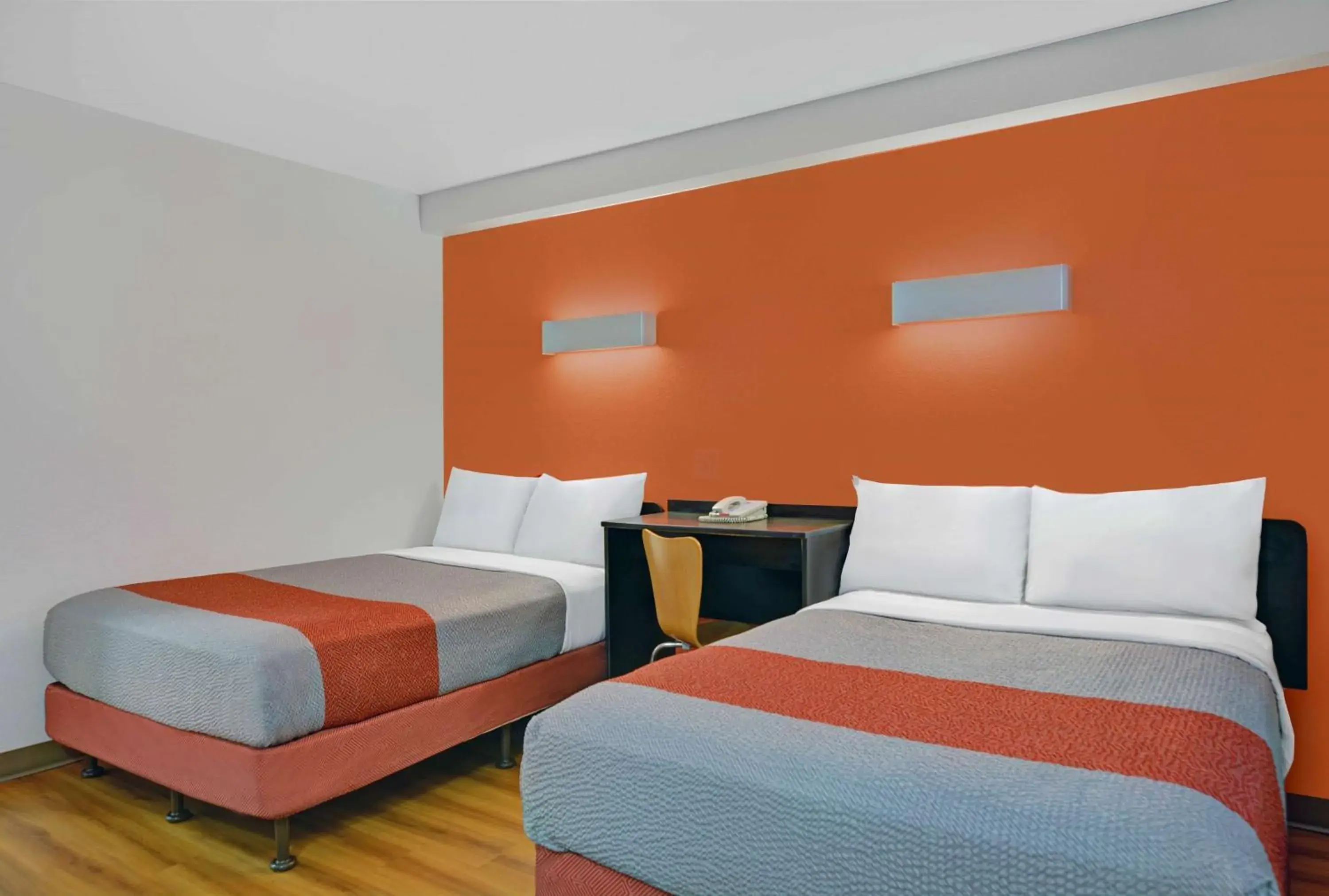 Bed in Motel 6-Cutler Bay, FL Bed in Motel 6-Cutler Bay, FL