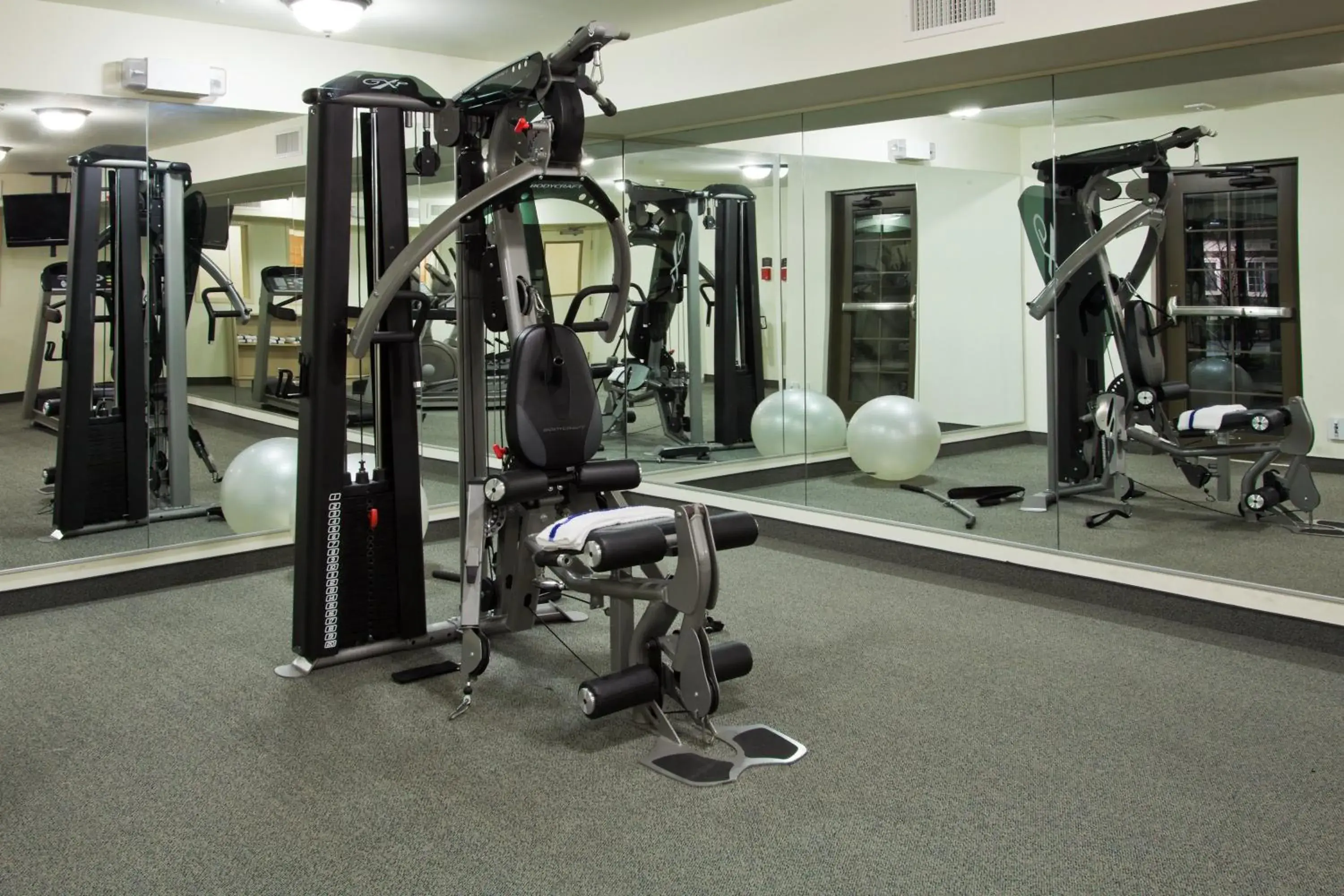 Fitness centre/facilities in Staybridge Suites Fort Wayne by IHG Fitness centre/facilities in Staybridge Suites Fort Wayne by IHG