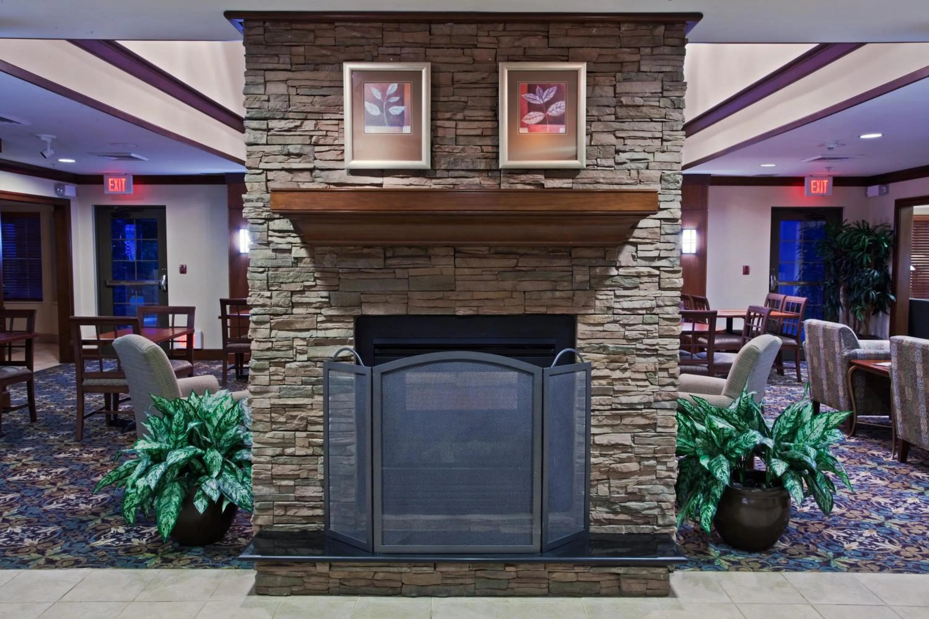 Lobby or reception in Staybridge Suites Fort Wayne by IHG