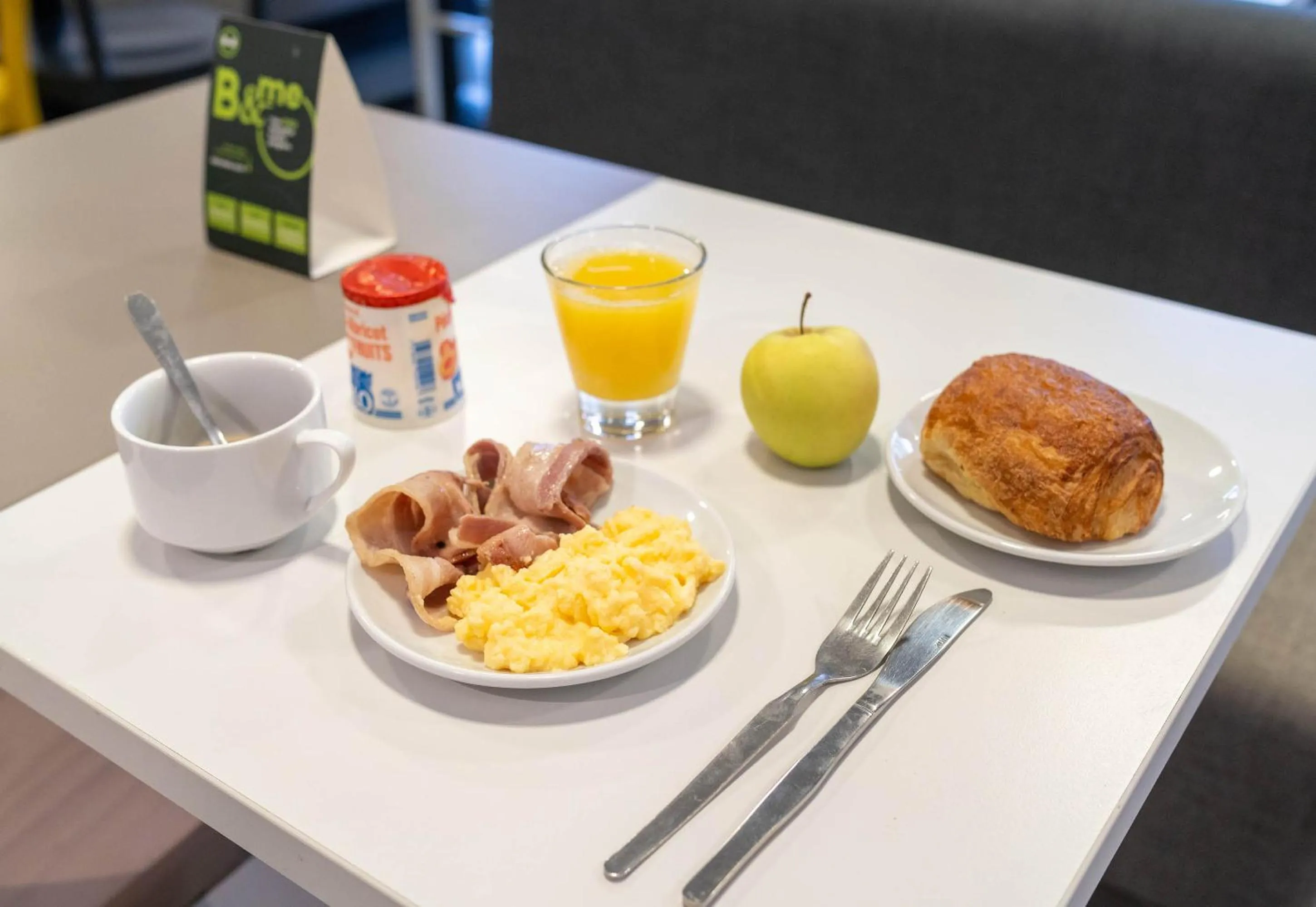 Breakfast in B&B HOTEL Limoges 2