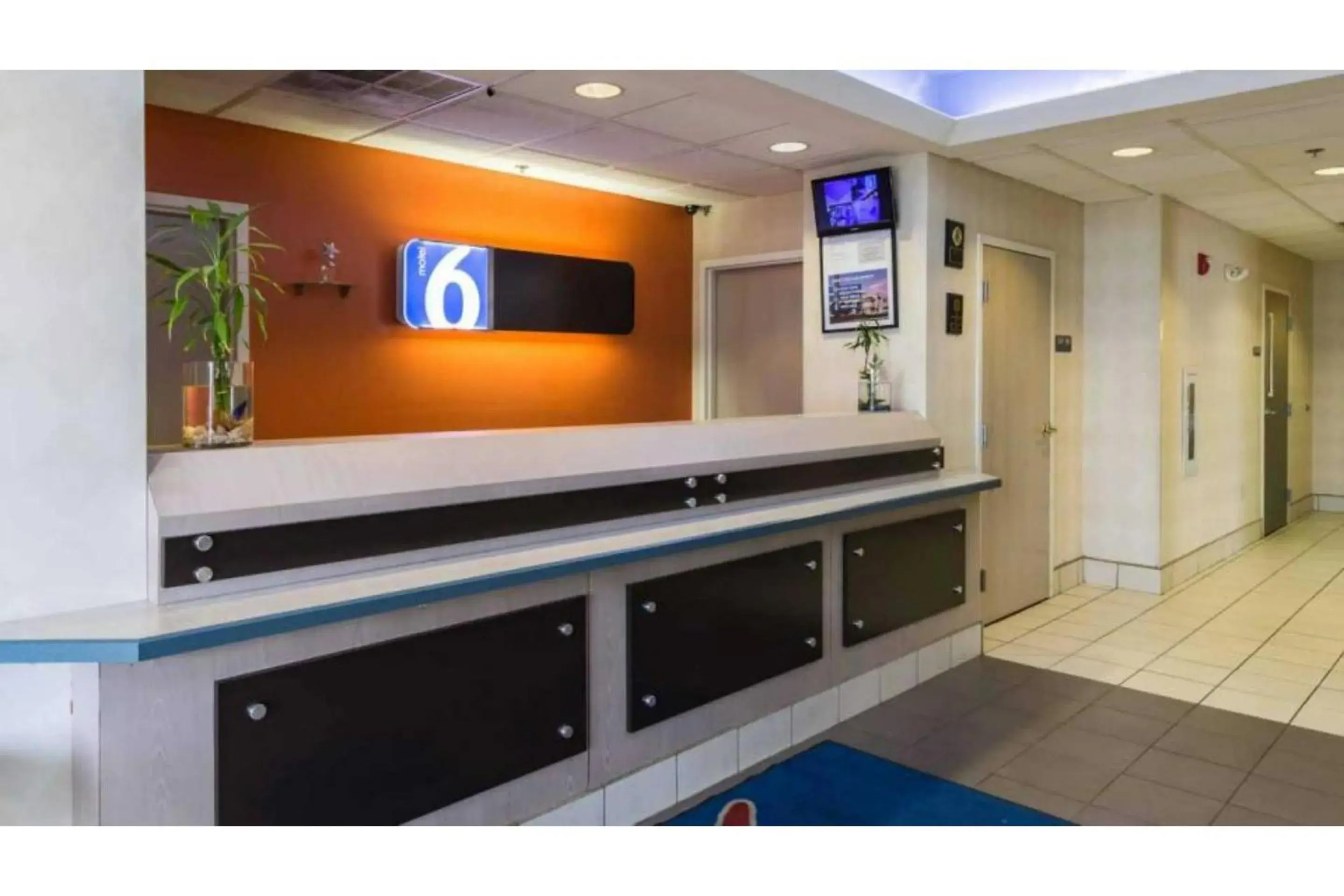 Lobby or reception in Motel 6-Milan, OH - Sandusky Lobby or reception in Motel 6-Milan, OH - Sandusky