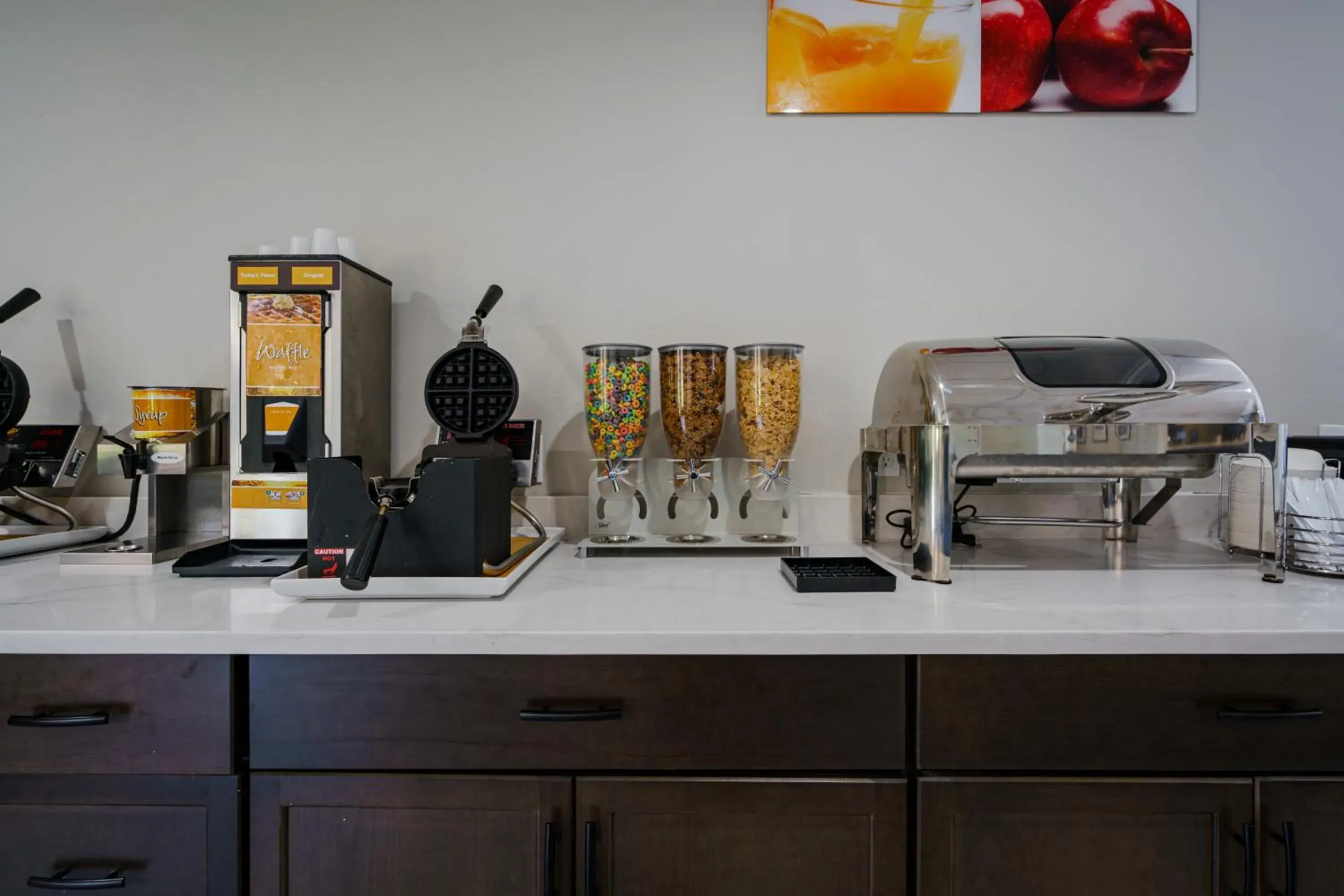 Breakfast in Quality Inn I-75 West Chester-North Cincinnati Breakfast in Quality Inn I-75 West Chester-North Cincinnati