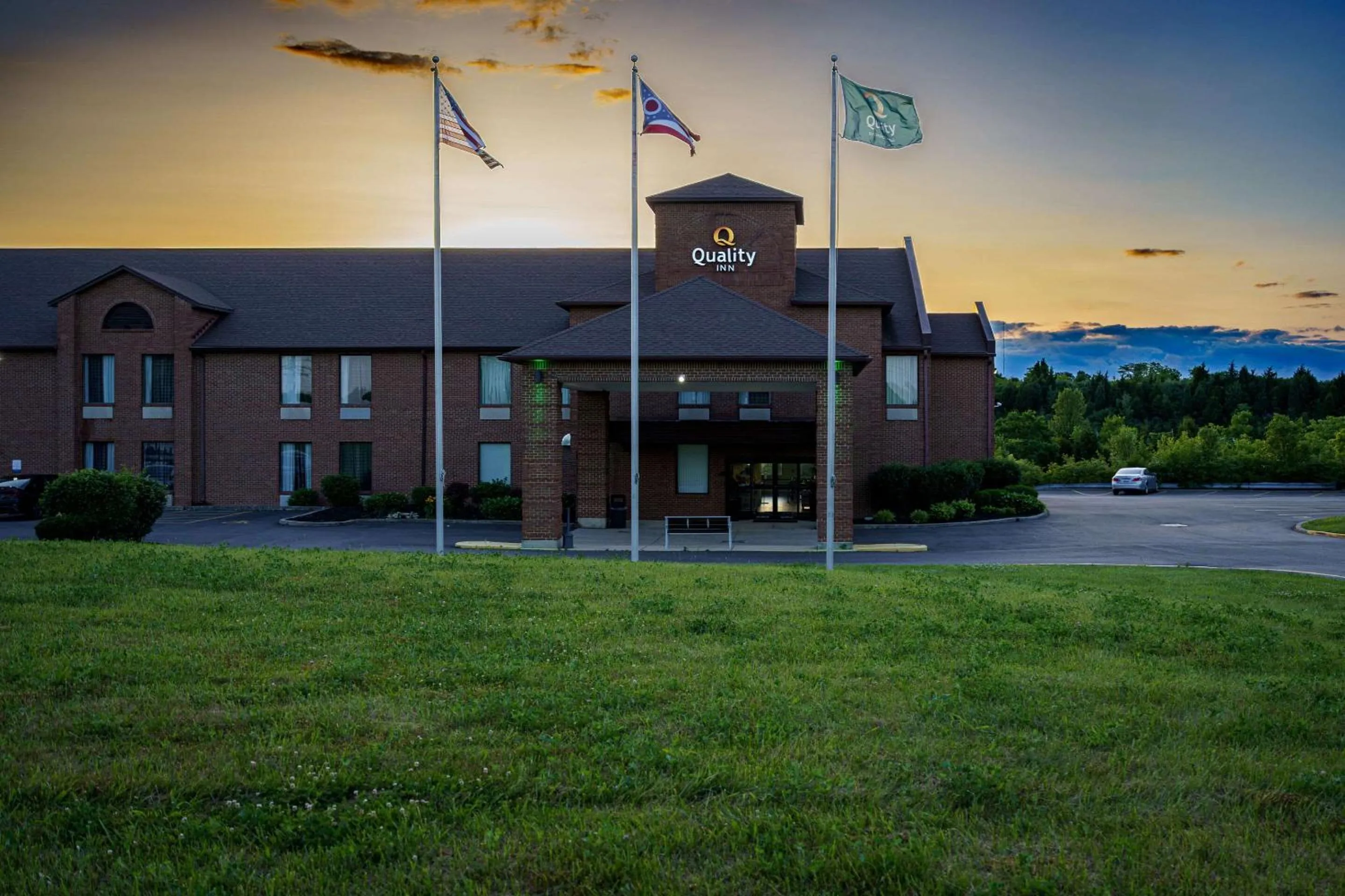 Property building in Quality Inn I-75 West Chester-North Cincinnati