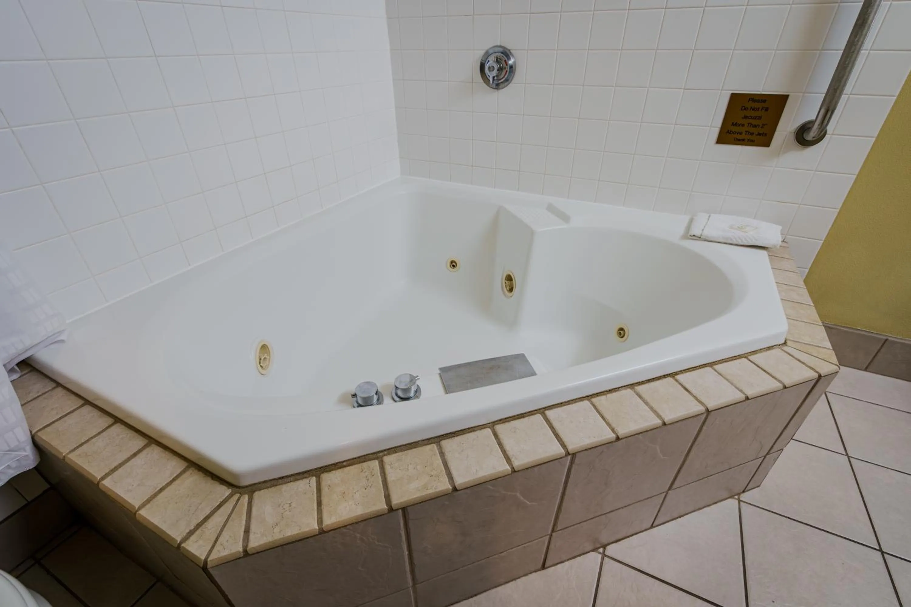 Bathroom in Quality Inn I-75 West Chester-North Cincinnati