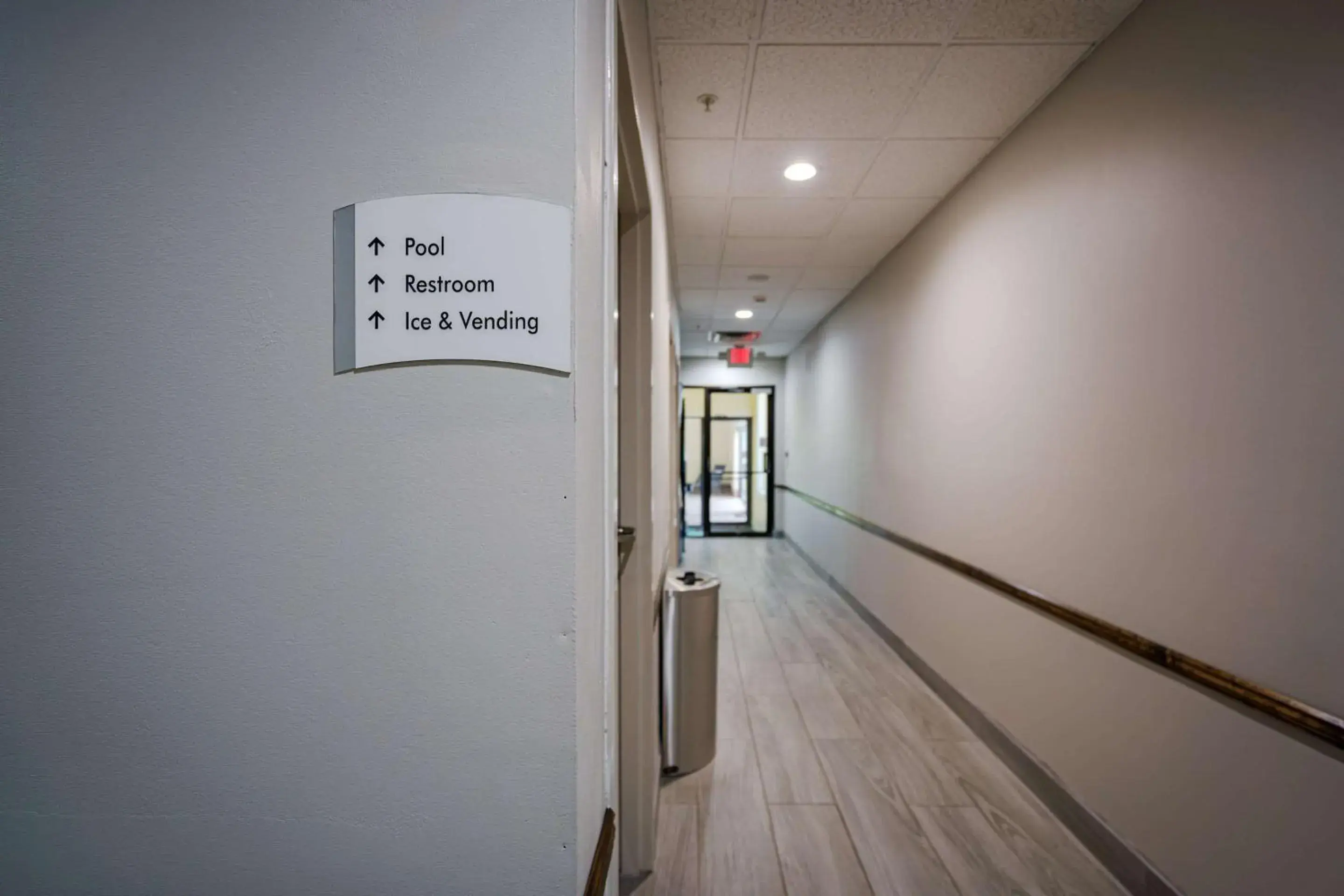 Swimming pool in Quality Inn I-75 West Chester-North Cincinnati Swimming pool in Quality Inn I-75 West Chester-North Cincinnati