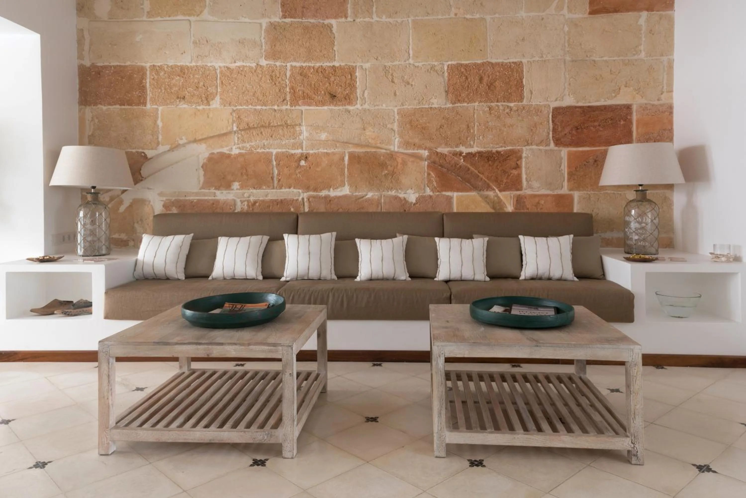 Library in Hotel Ca S'Arader Turismo de Interior