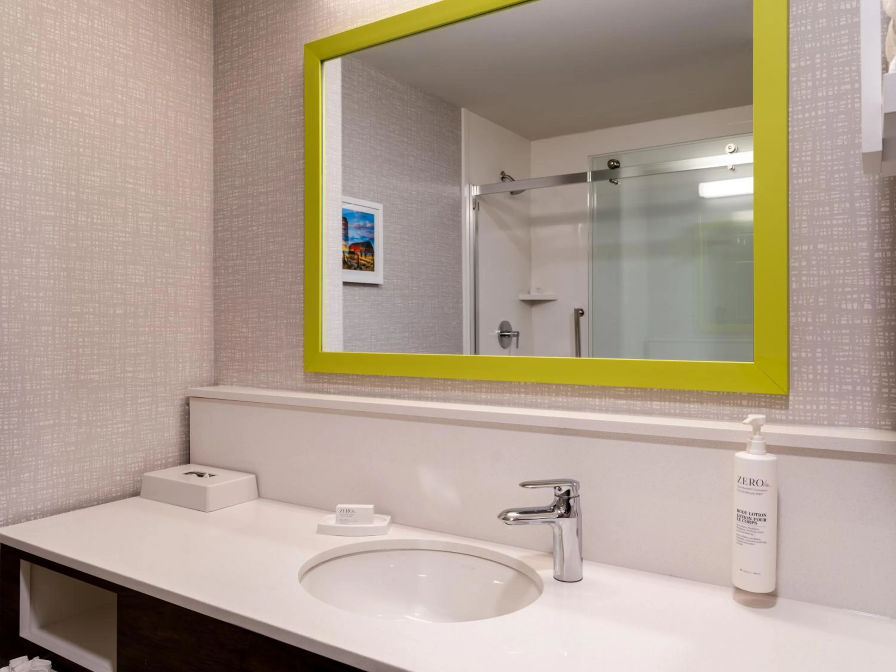 Shower in Hampton Inn & Suites Boise-Meridian