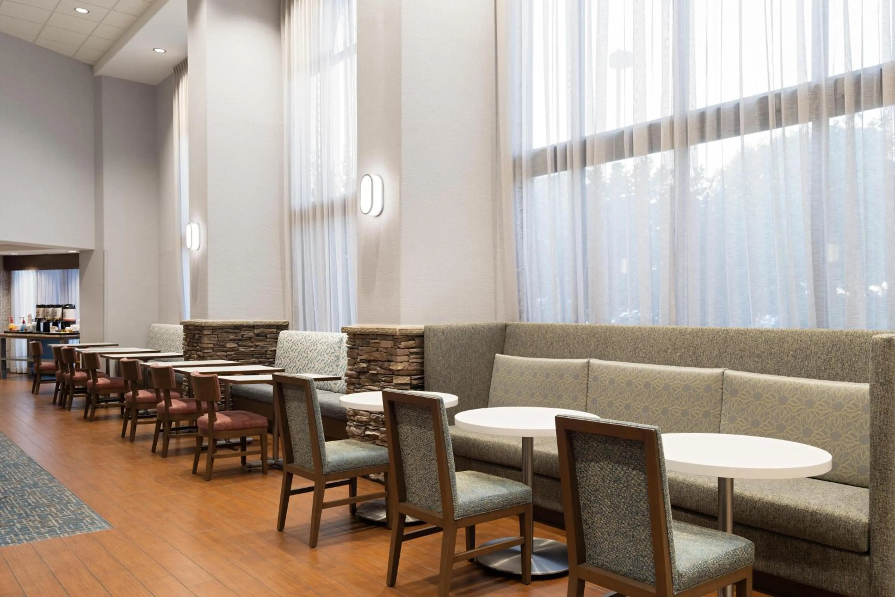 Lobby or reception in Hampton Inn & Suites Boise-Meridian