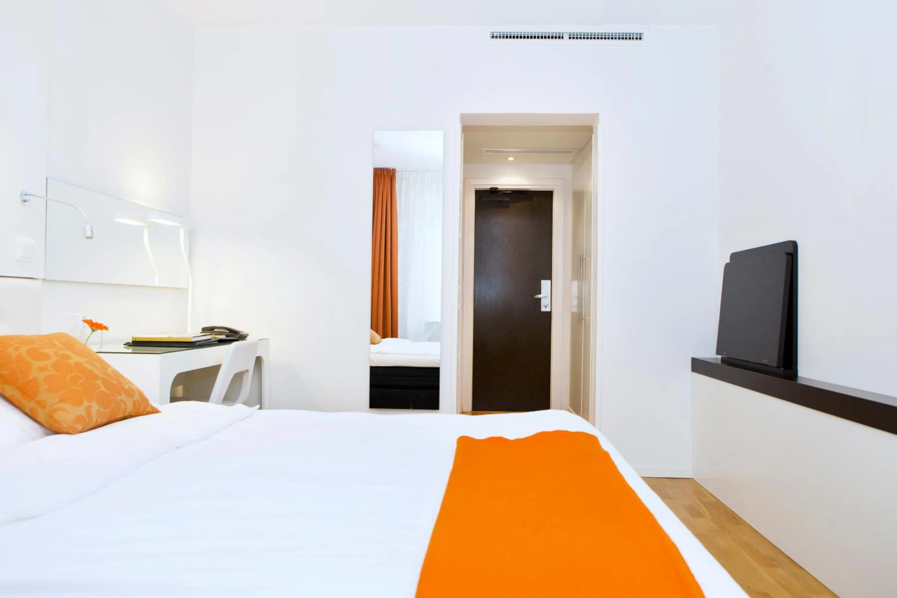 Photo of the whole room, Bed in Elite Hotel Arcadia