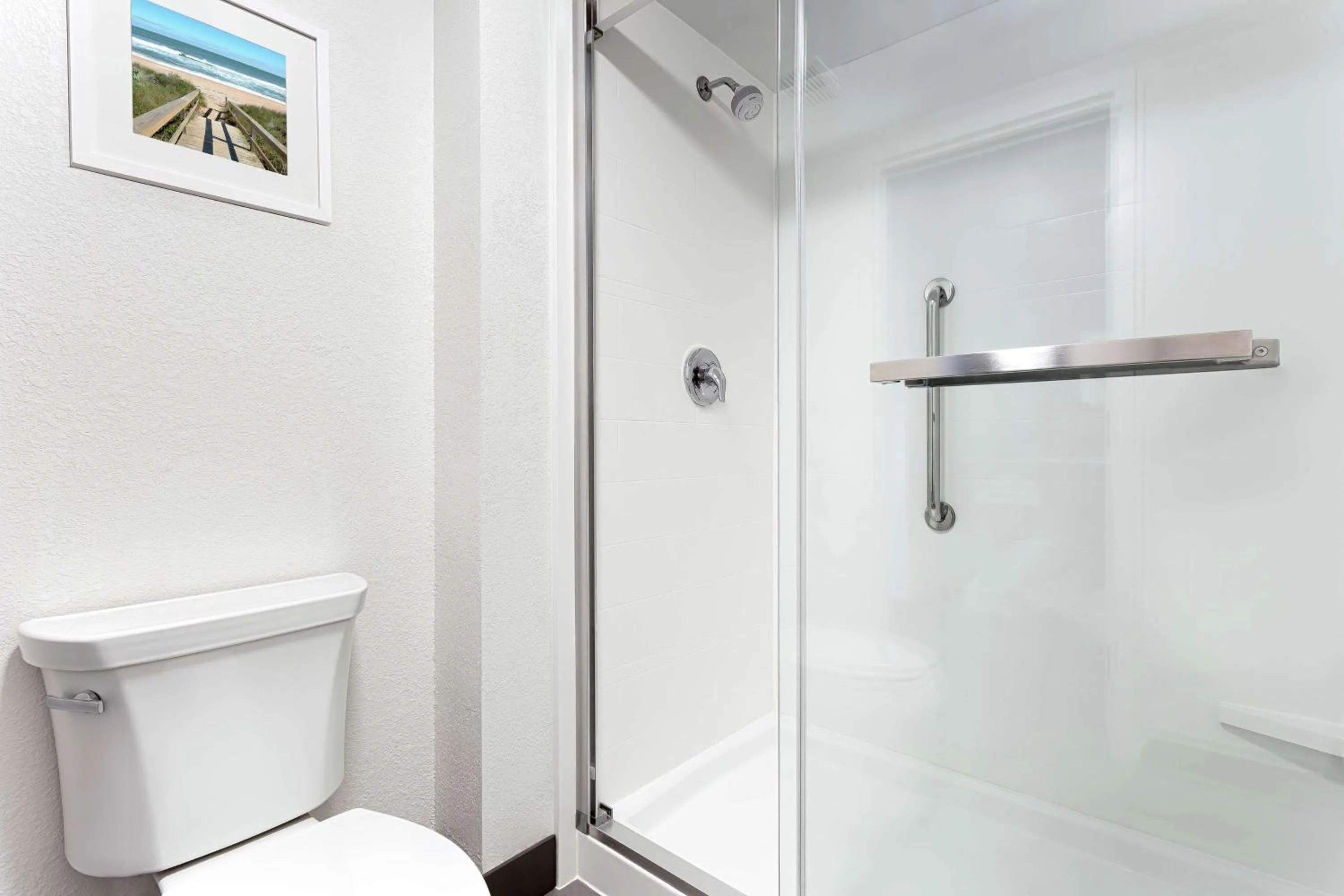 Bathroom in Hampton Inn Amelia Island